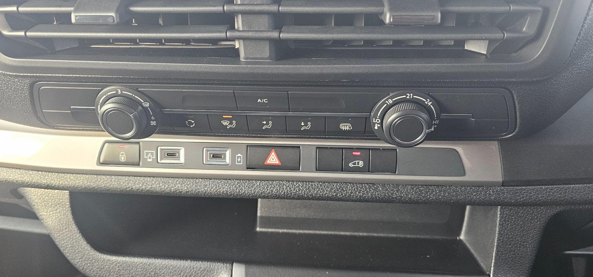 Peugeot Expert Image 26