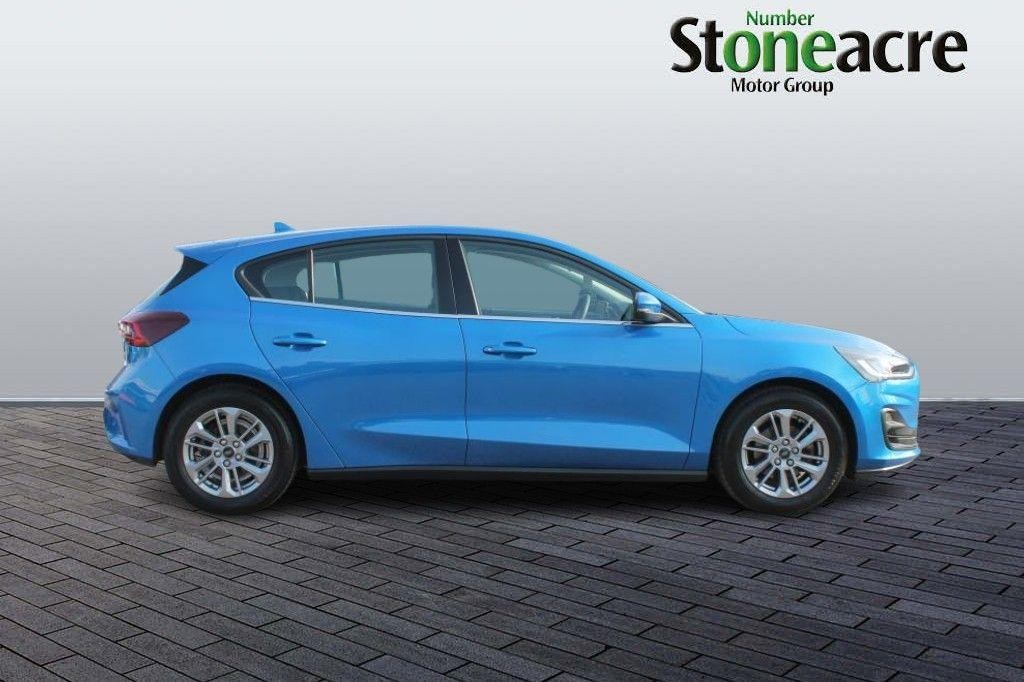 Ford Focus Image 2