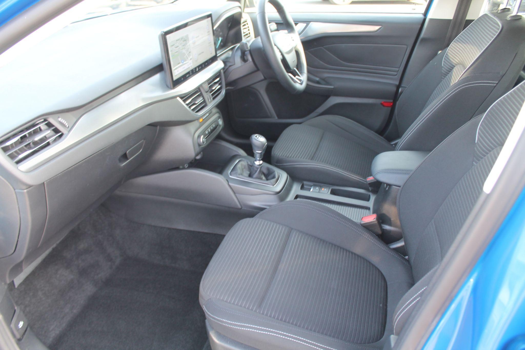 Ford Focus Image 14