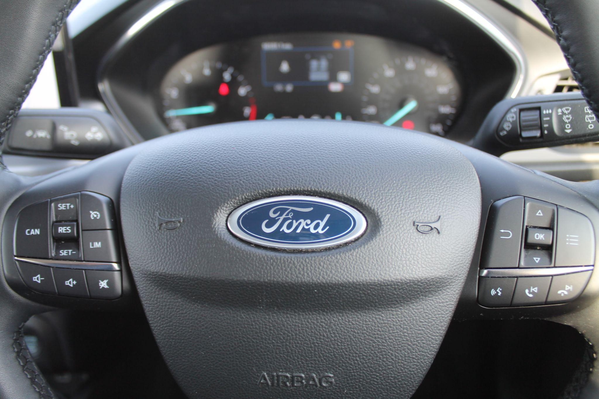 Ford Focus Image 16