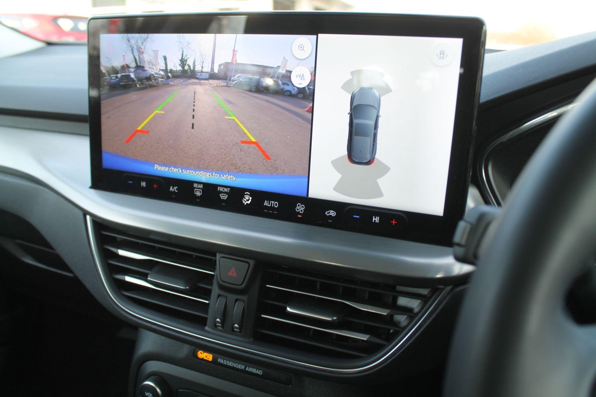 Ford Focus Image 18