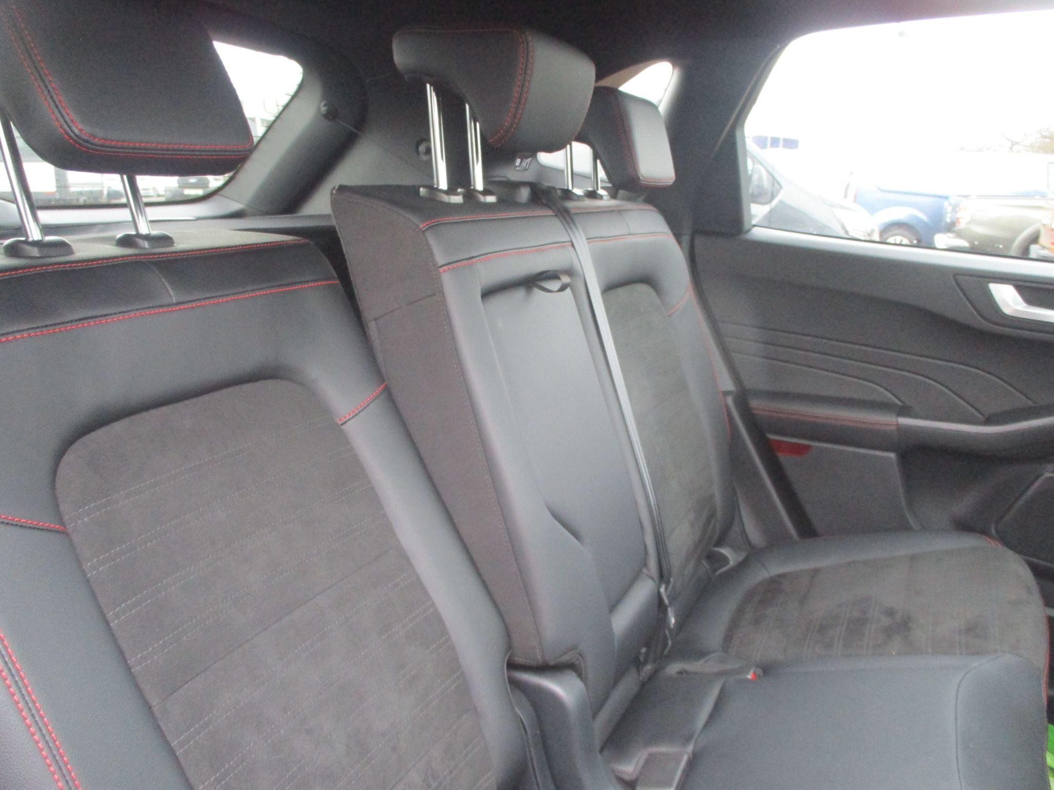 Ford Kuga Image 24