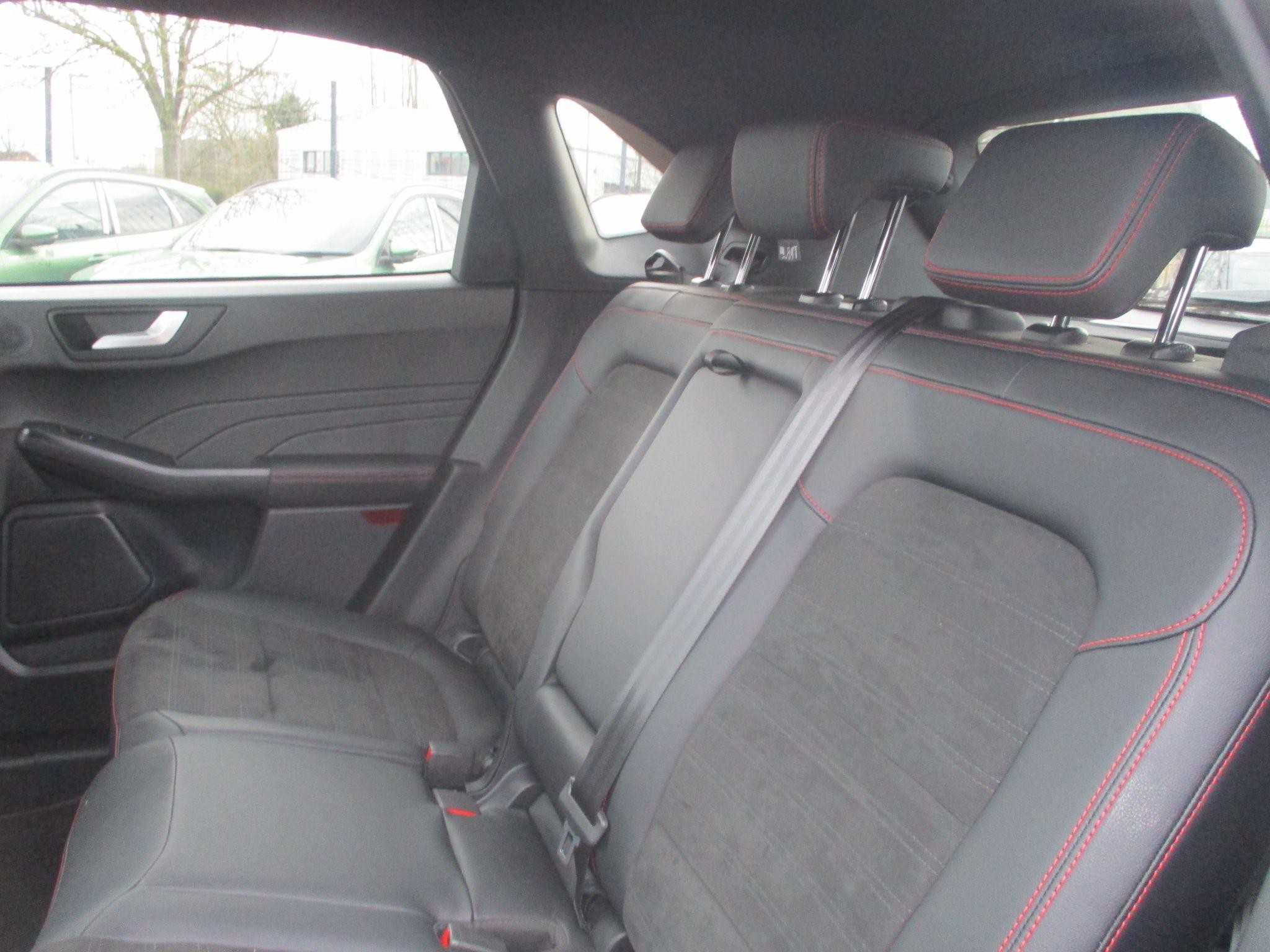 Ford Kuga Image 26