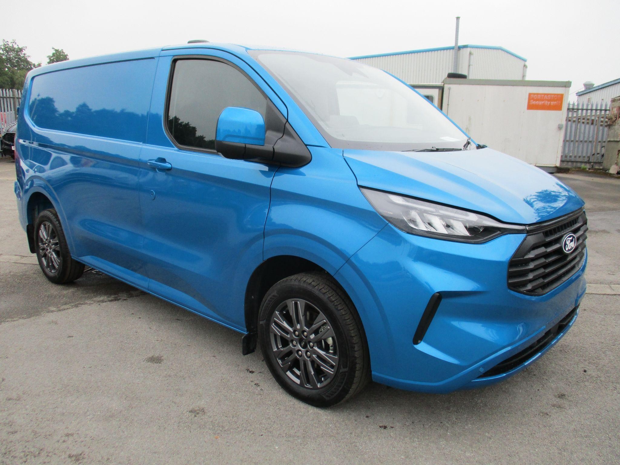 Ford Transit Custom Image 1