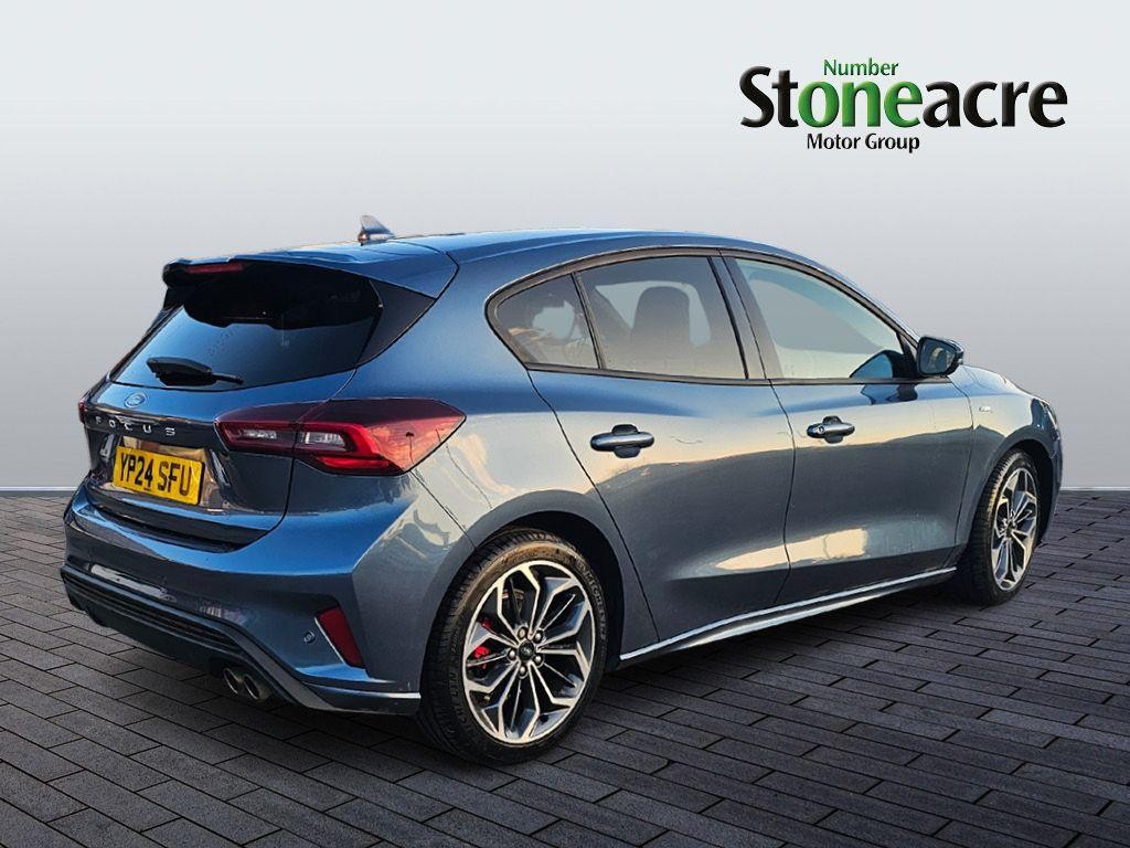 Ford Focus Image 10