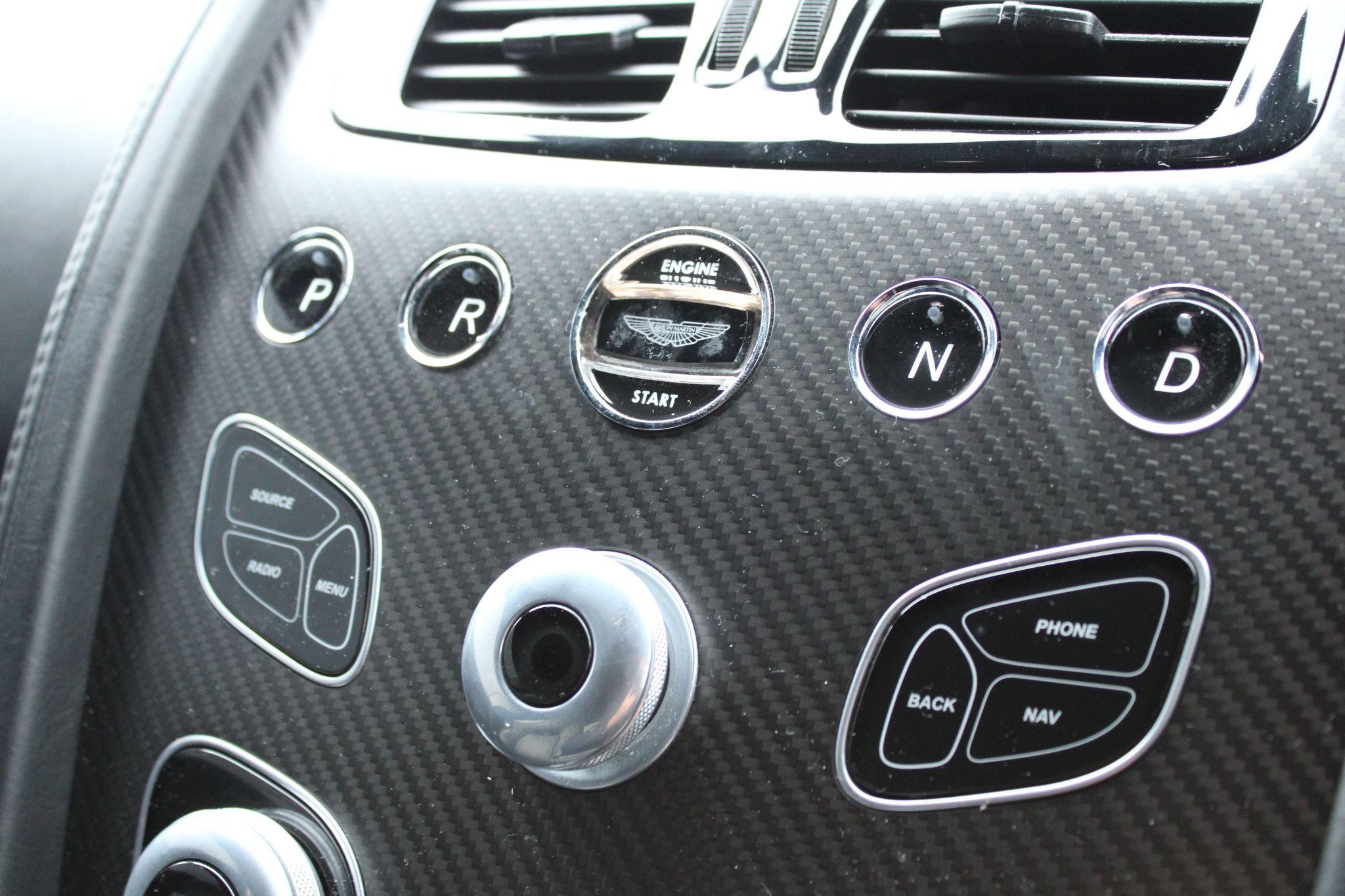 Aston Martin Rapide S Image 12