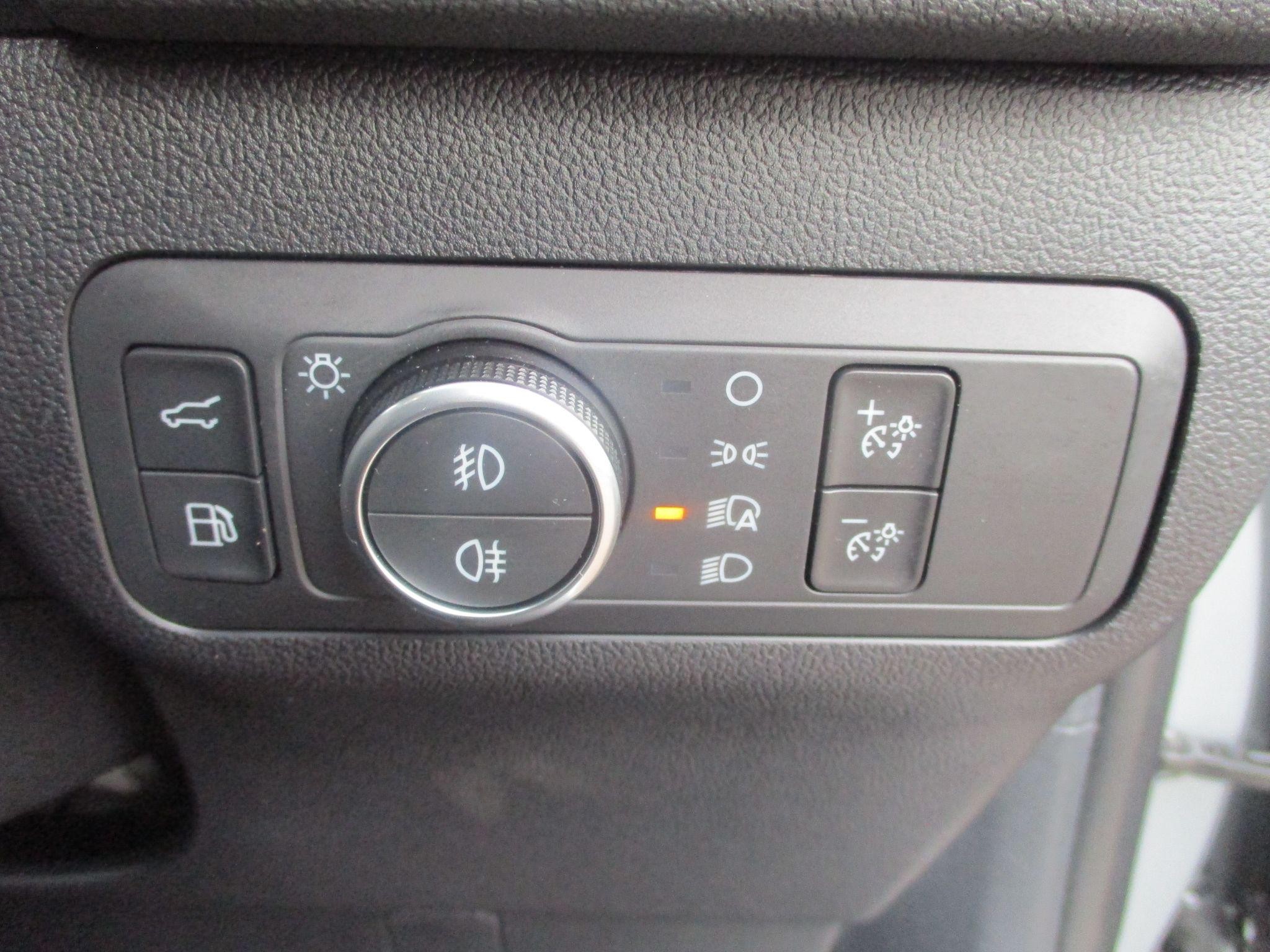 Ford Kuga Image 13