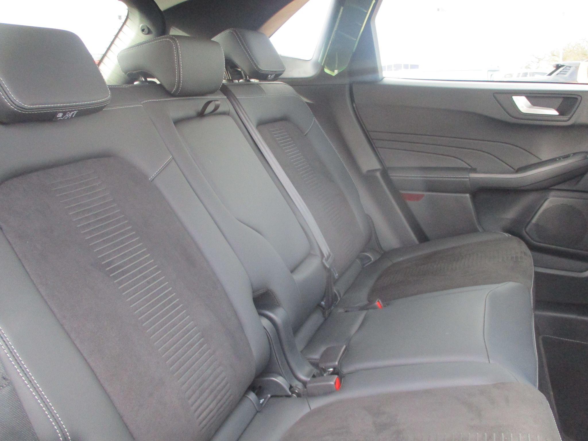 Ford Kuga Image 22