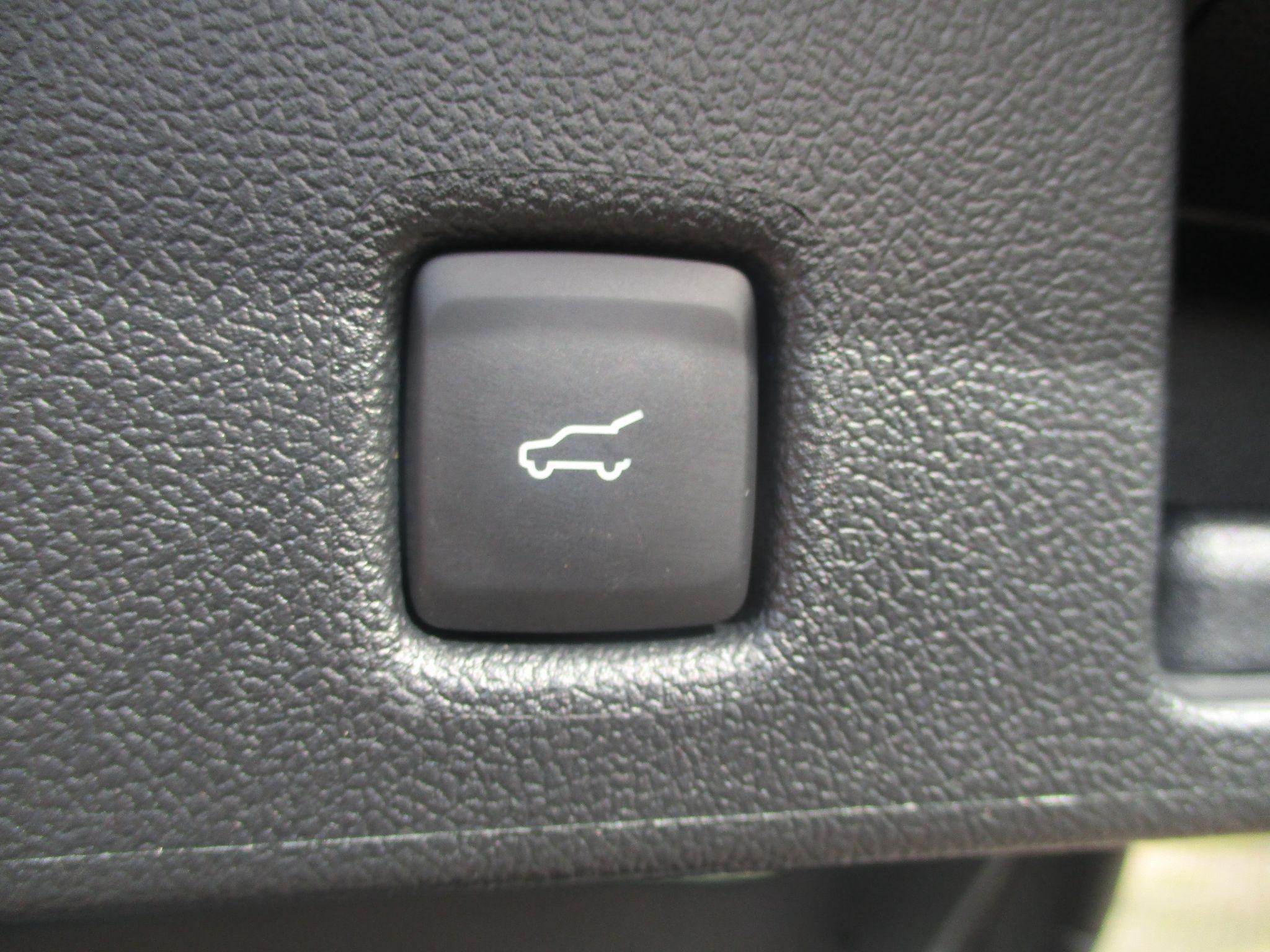 Ford Kuga Image 24