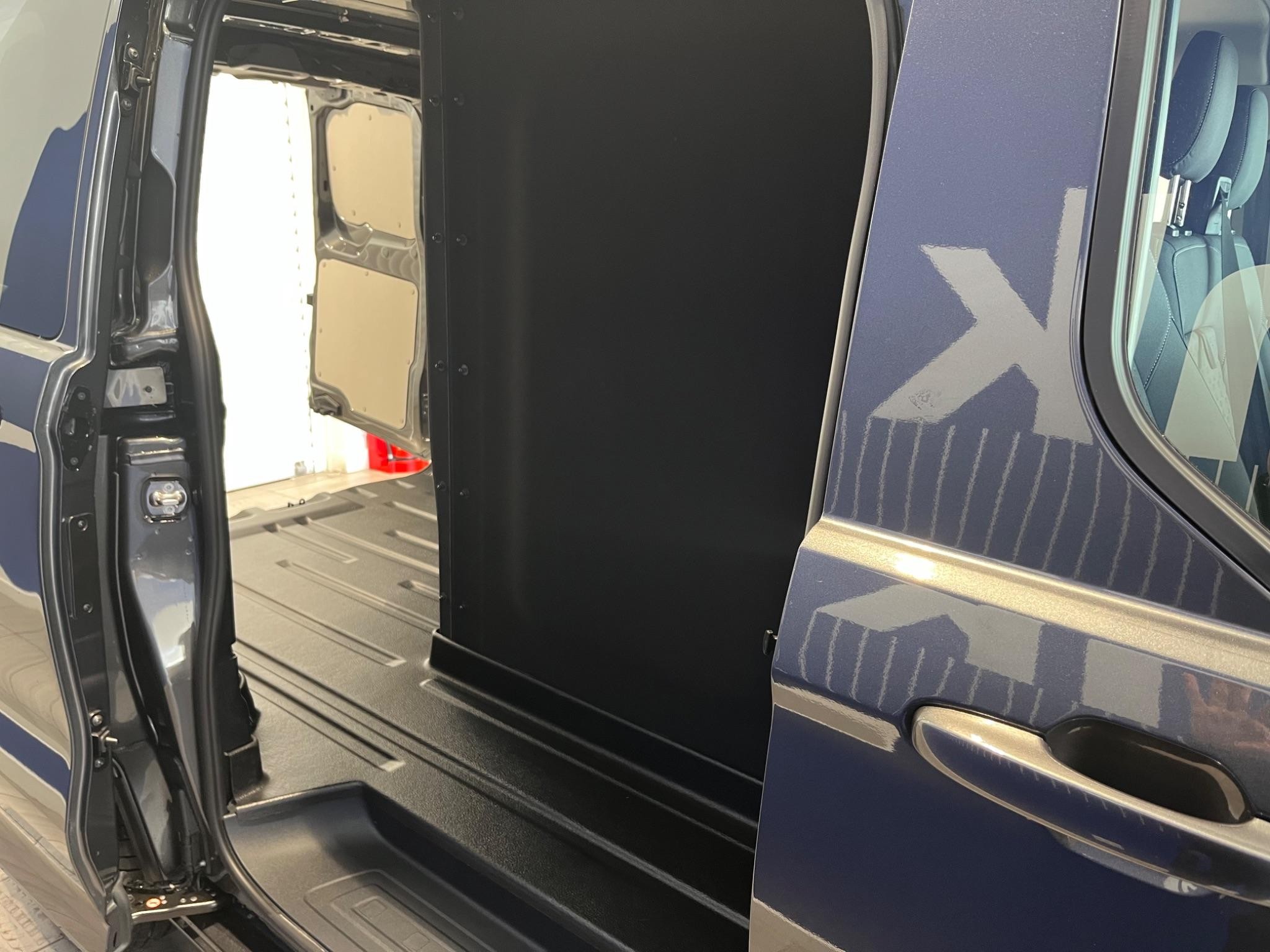 Ford Transit Custom Image 12