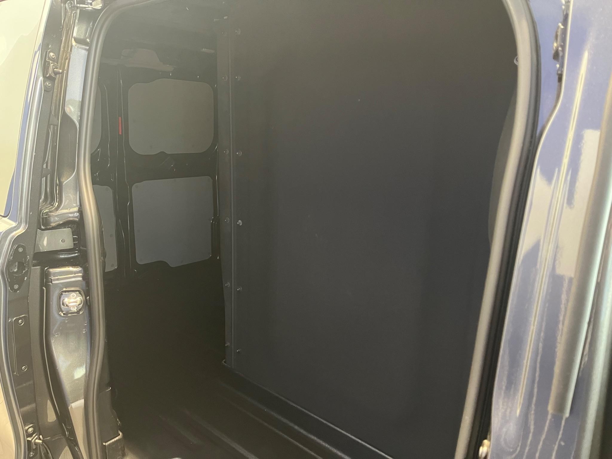 Ford Transit Custom Image 15
