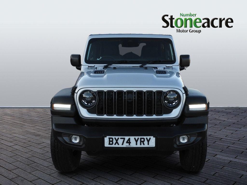 Jeep Wrangler Image 10