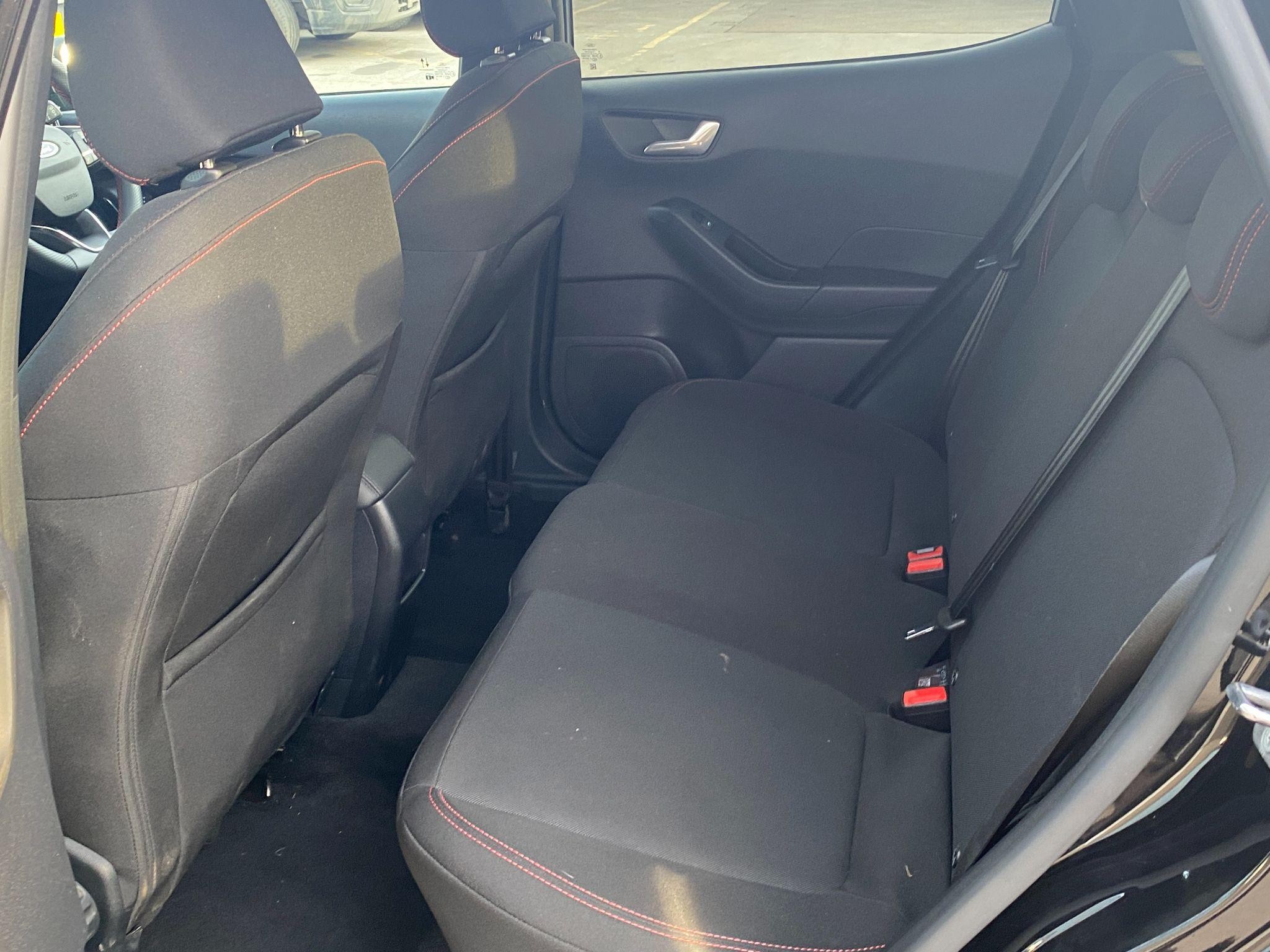 Ford Fiesta Image 18