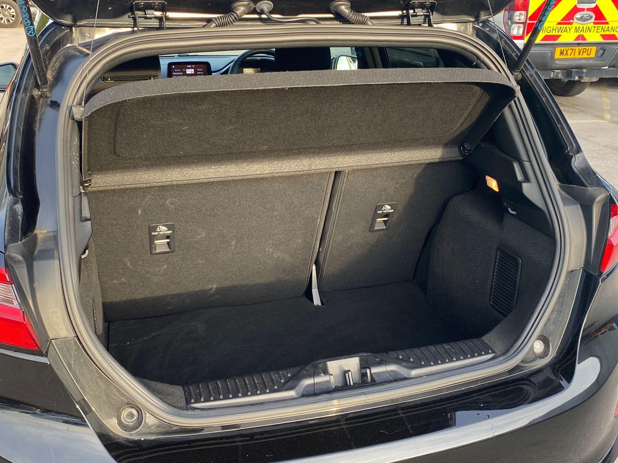Ford Fiesta Image 19