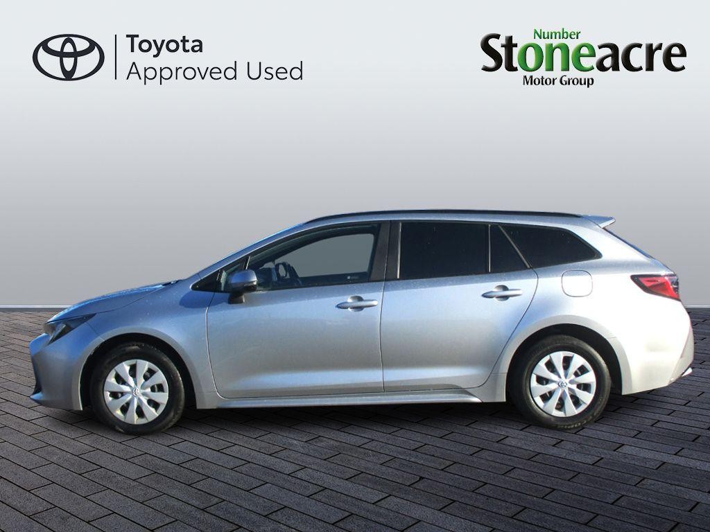 Toyota Corolla Commercial Image 8