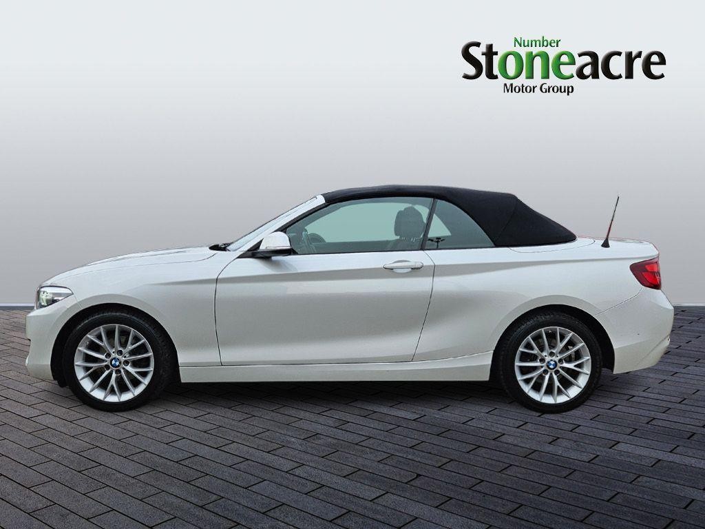 BMW 2 Series Image 6