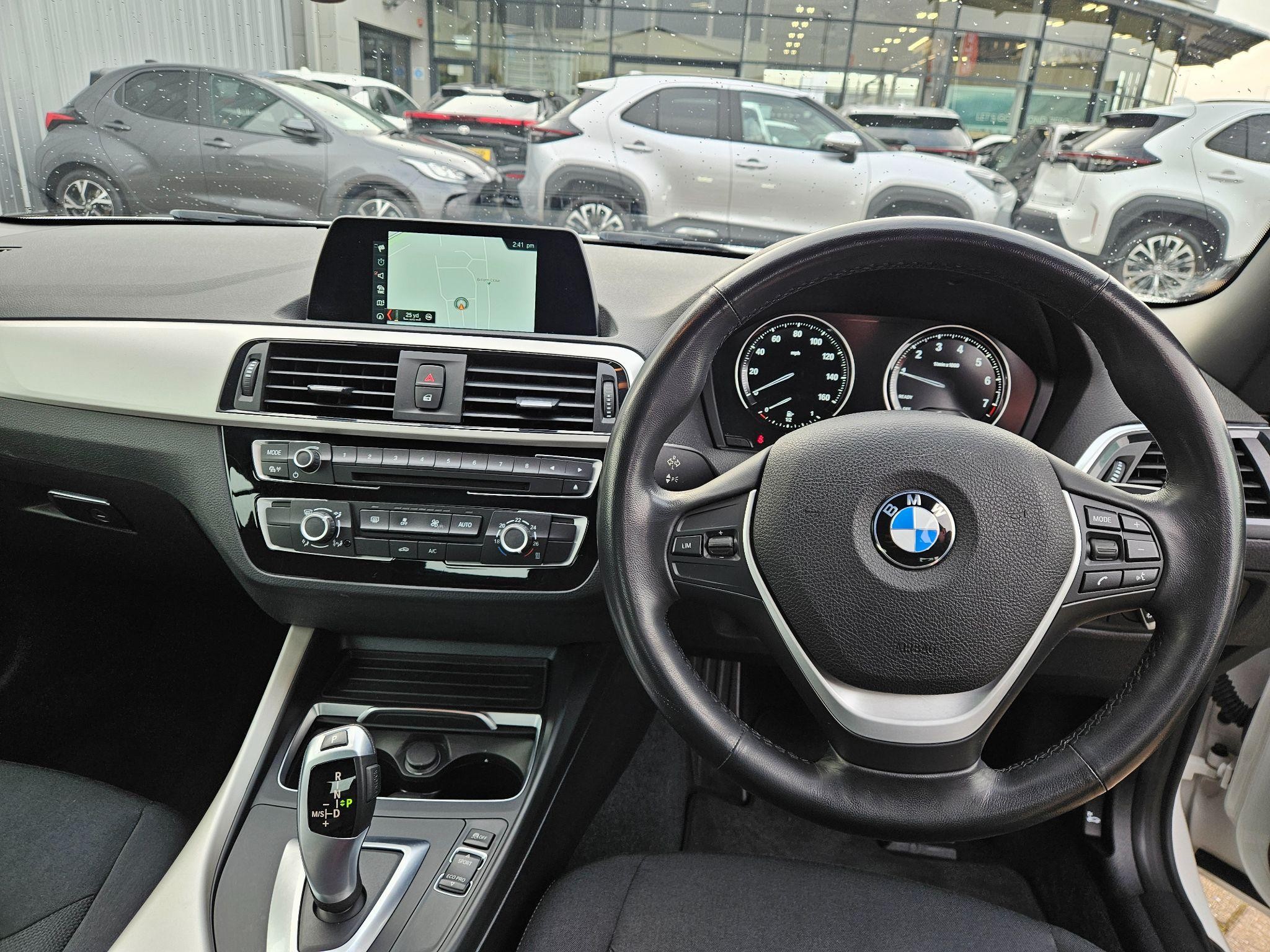 BMW 2 Series Image 12