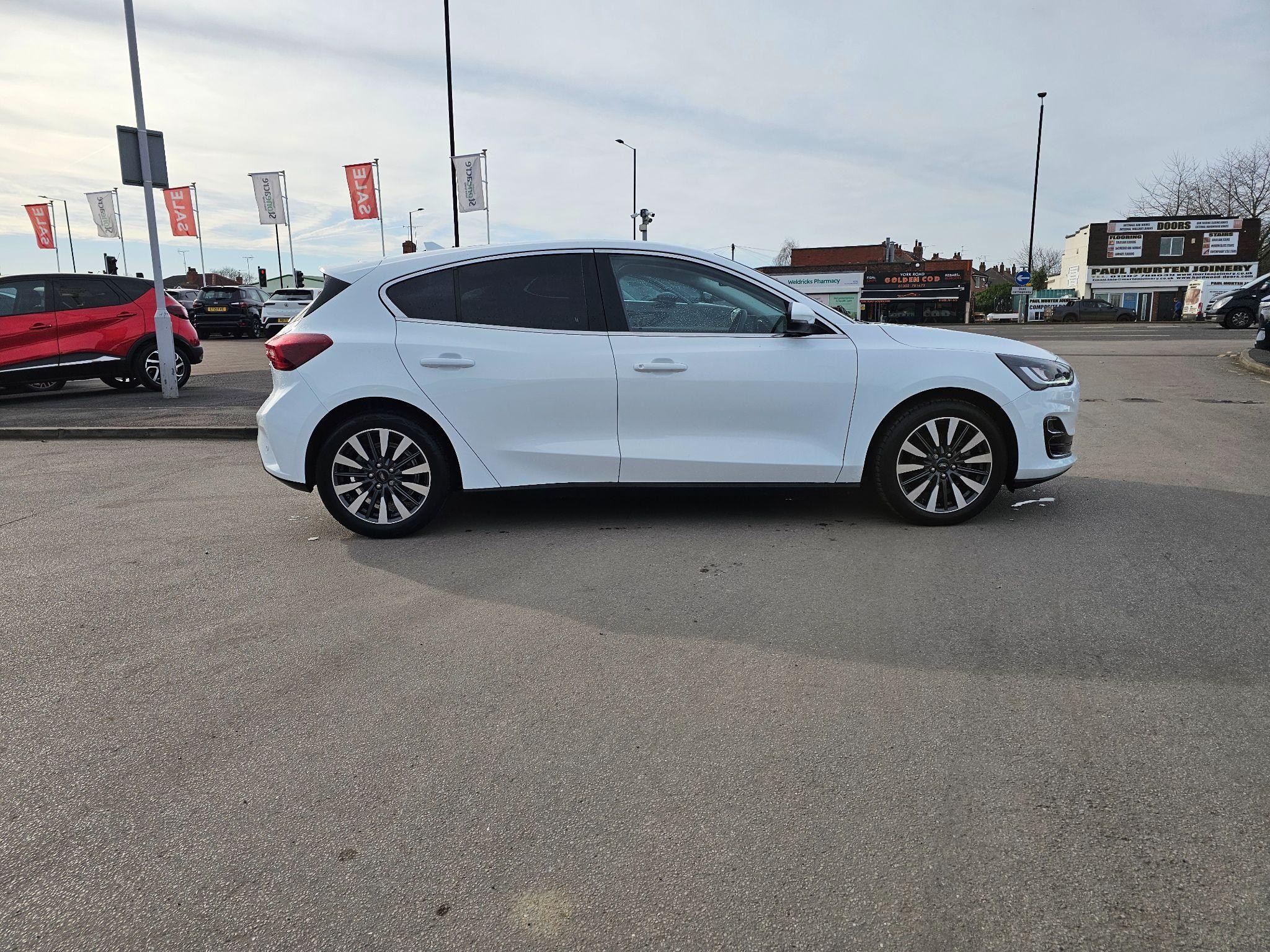 Ford Focus Image 2