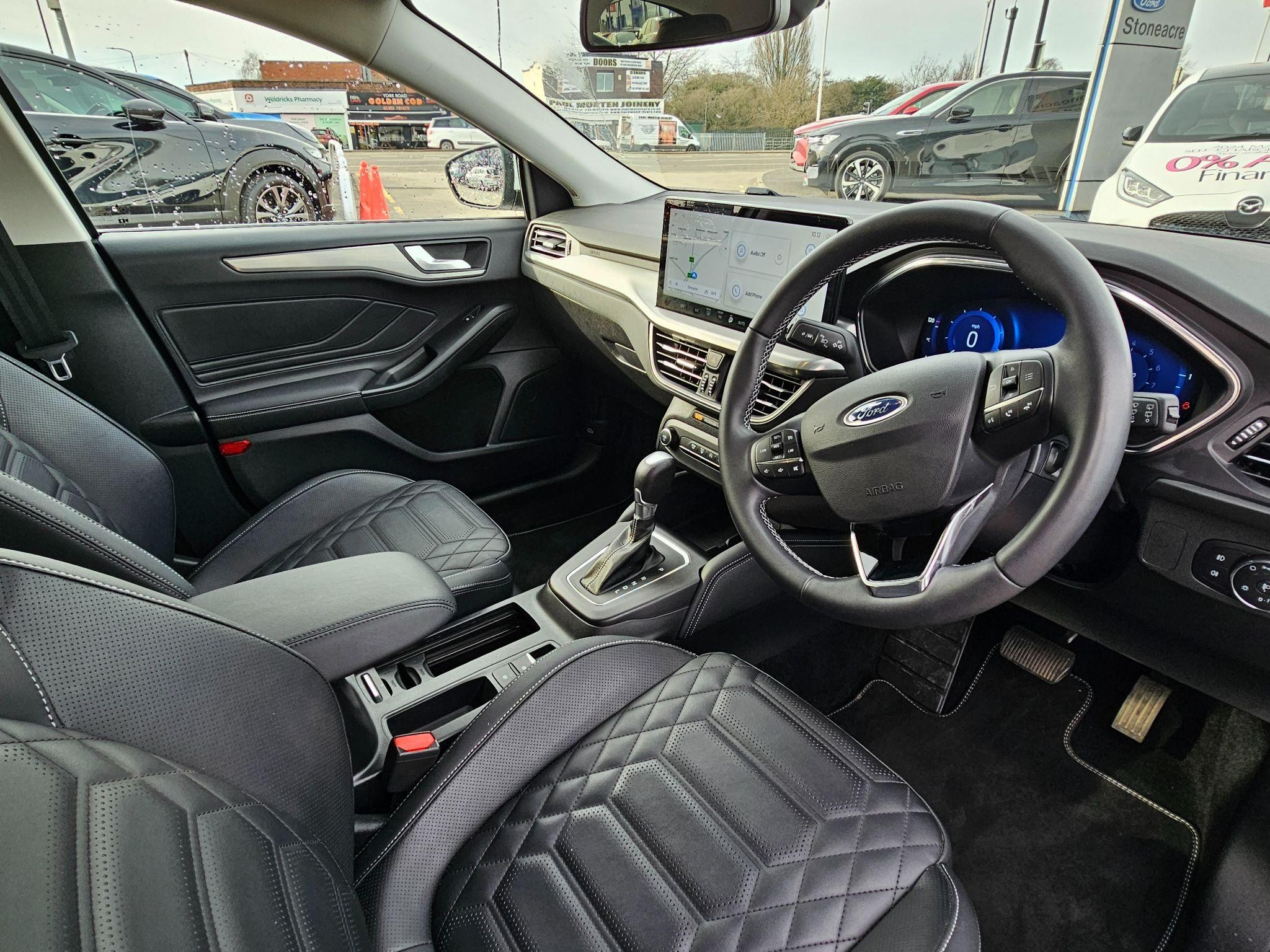 Ford Focus Image 10