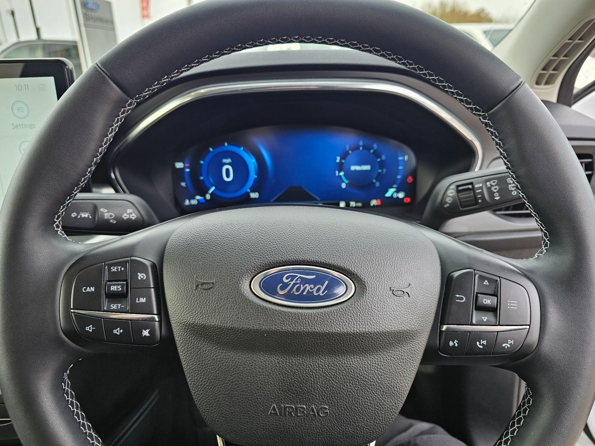 Ford Focus Image 11