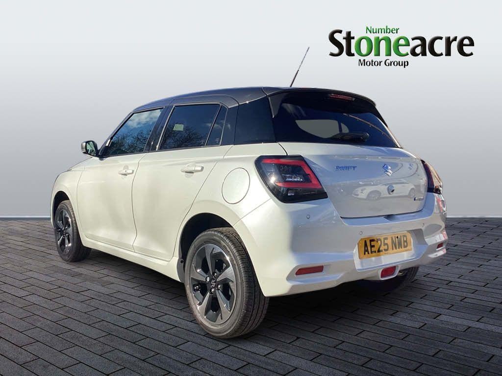 Suzuki Swift Image 7