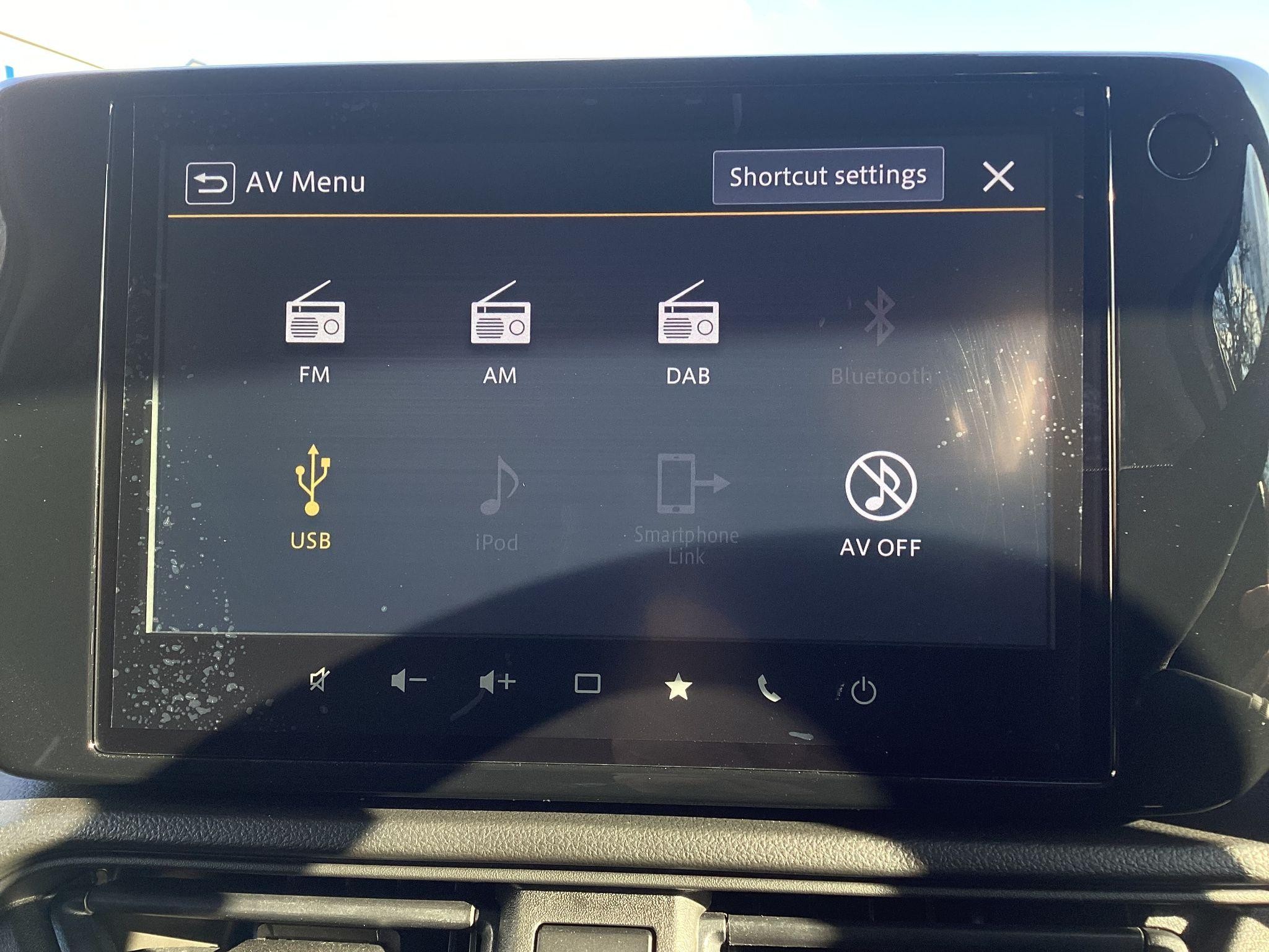 Suzuki Swift Image 22