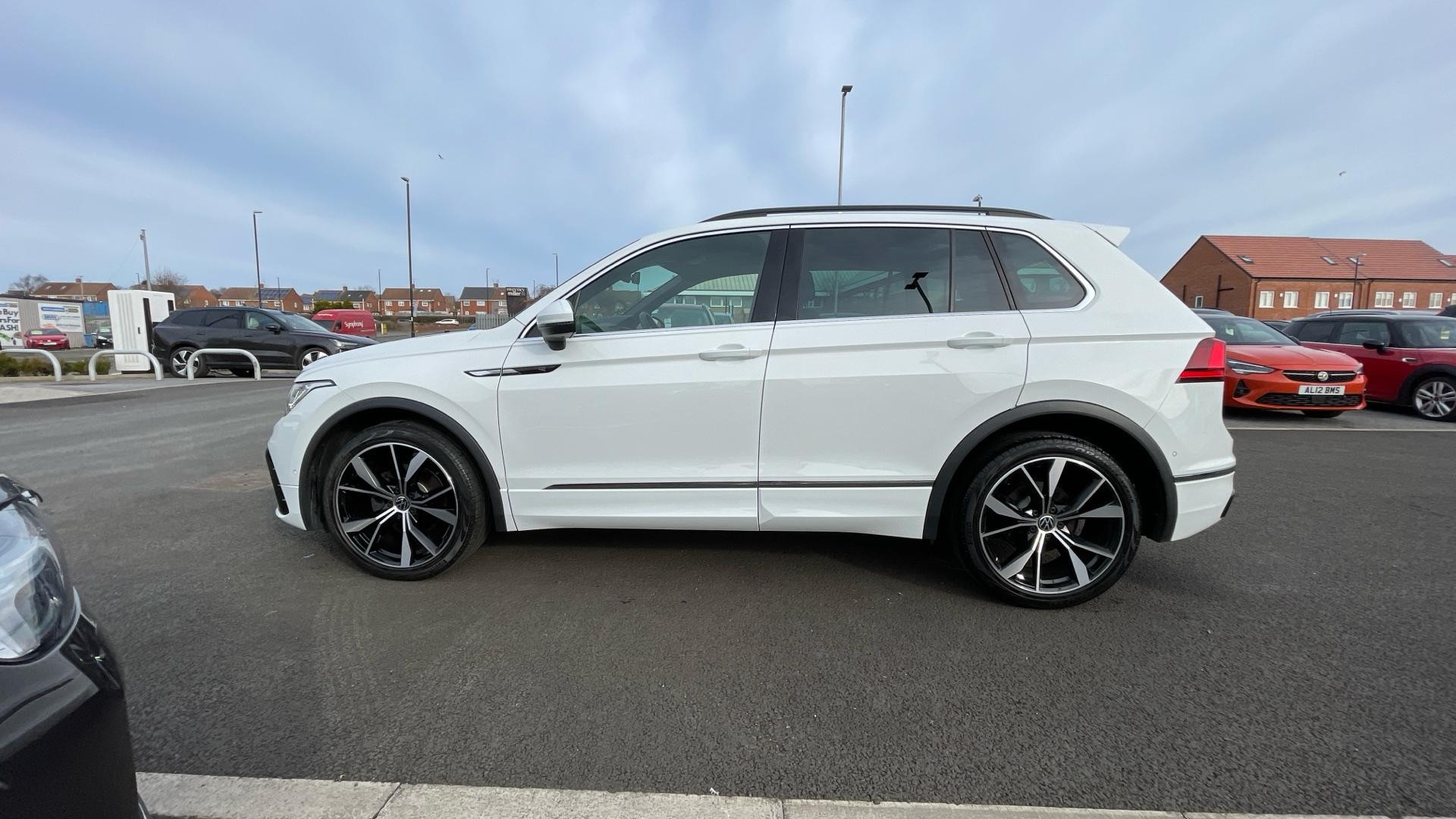 Volkswagen Tiguan Image 8