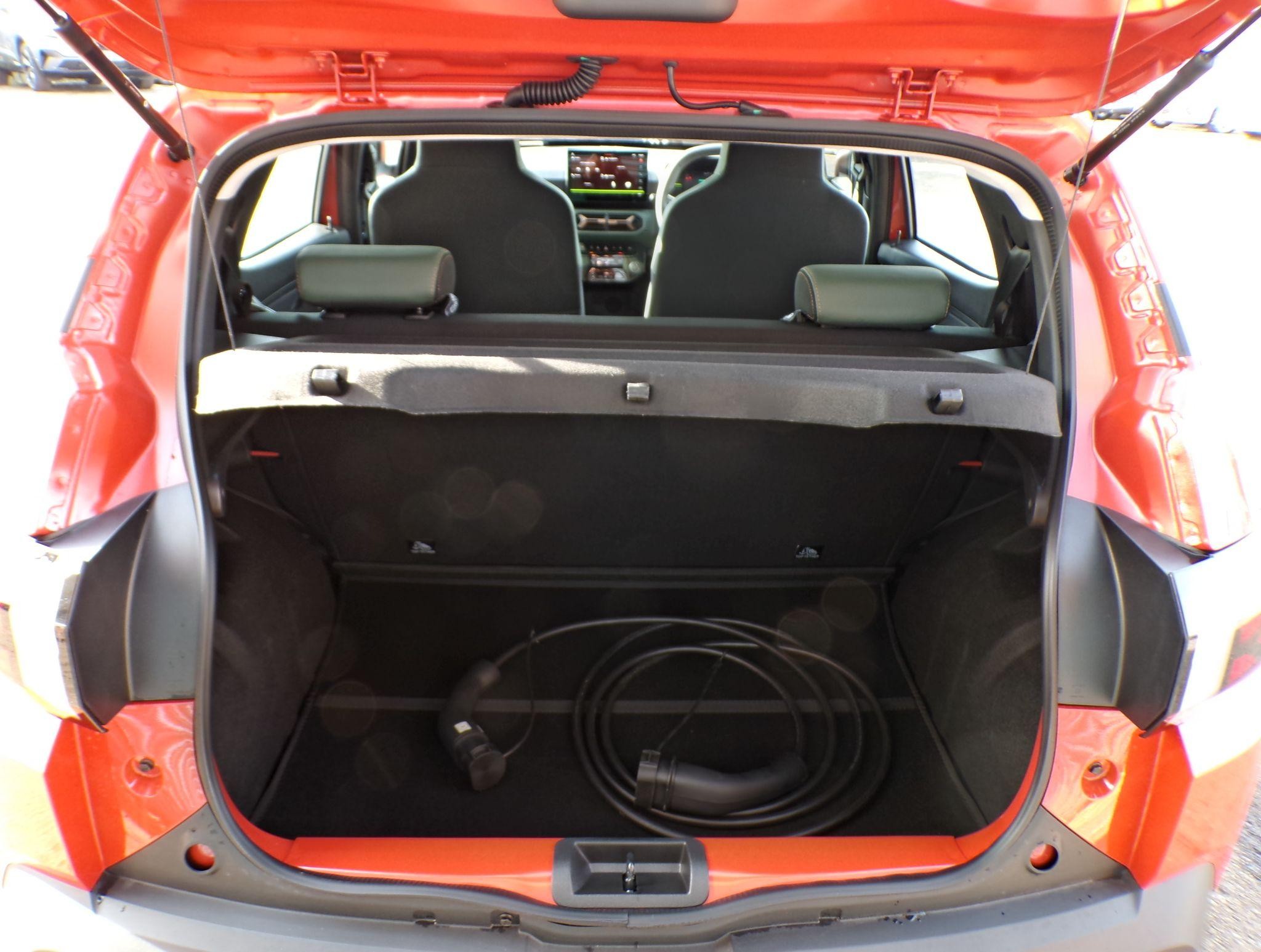 Dacia Spring Image 10