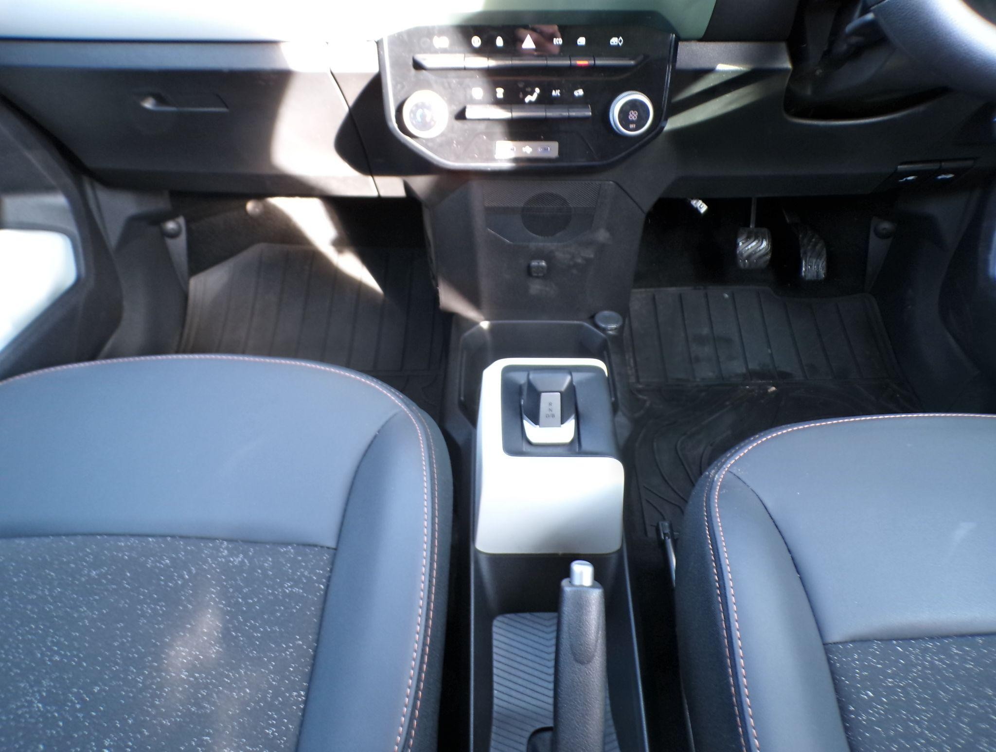 Dacia Spring Image 19