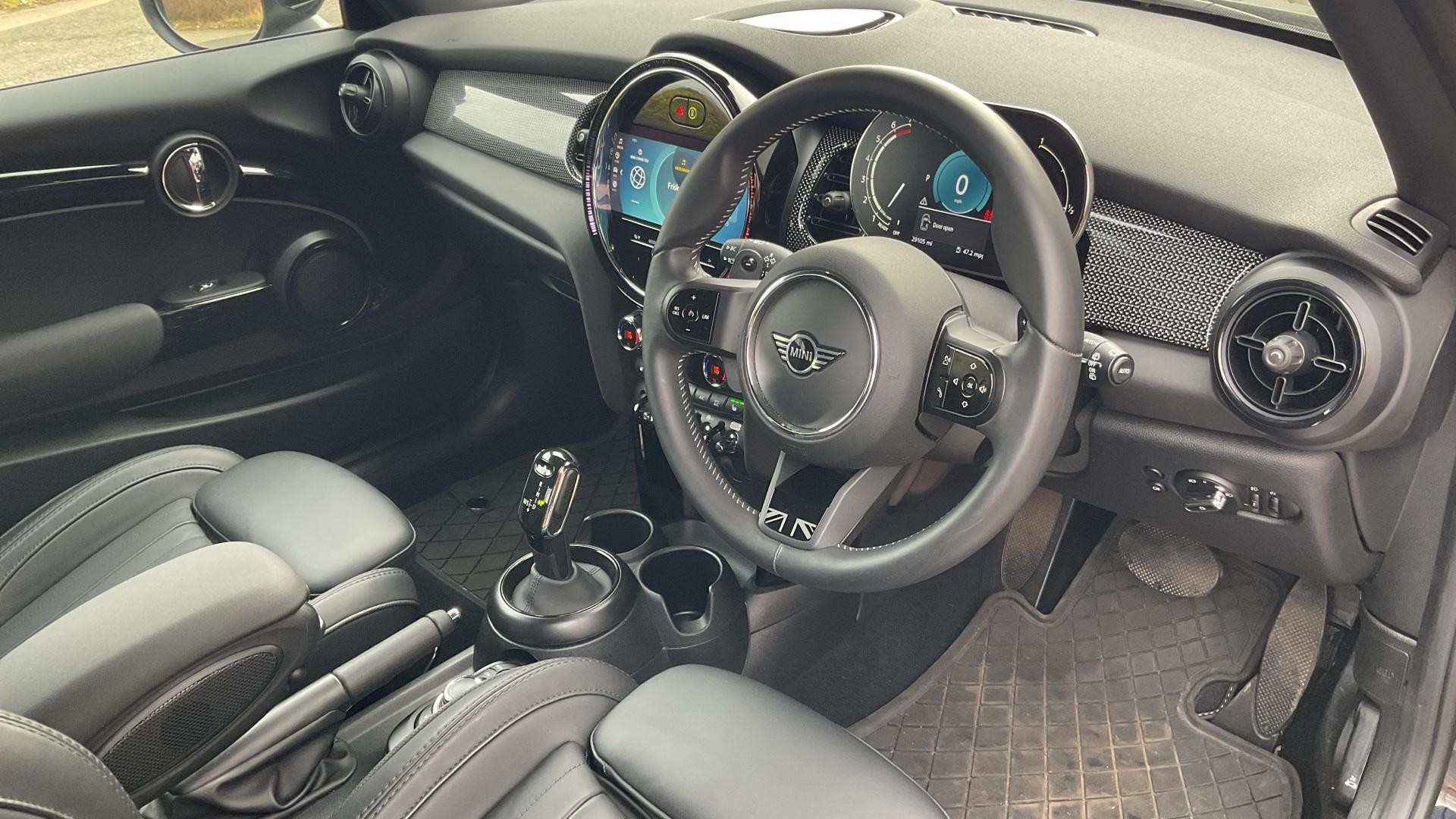 MINI Hatch Image 5
