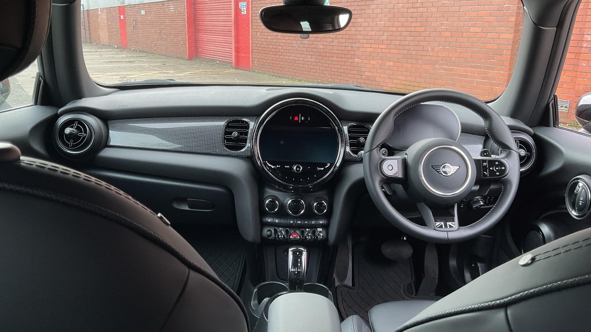 MINI Hatch Image 20