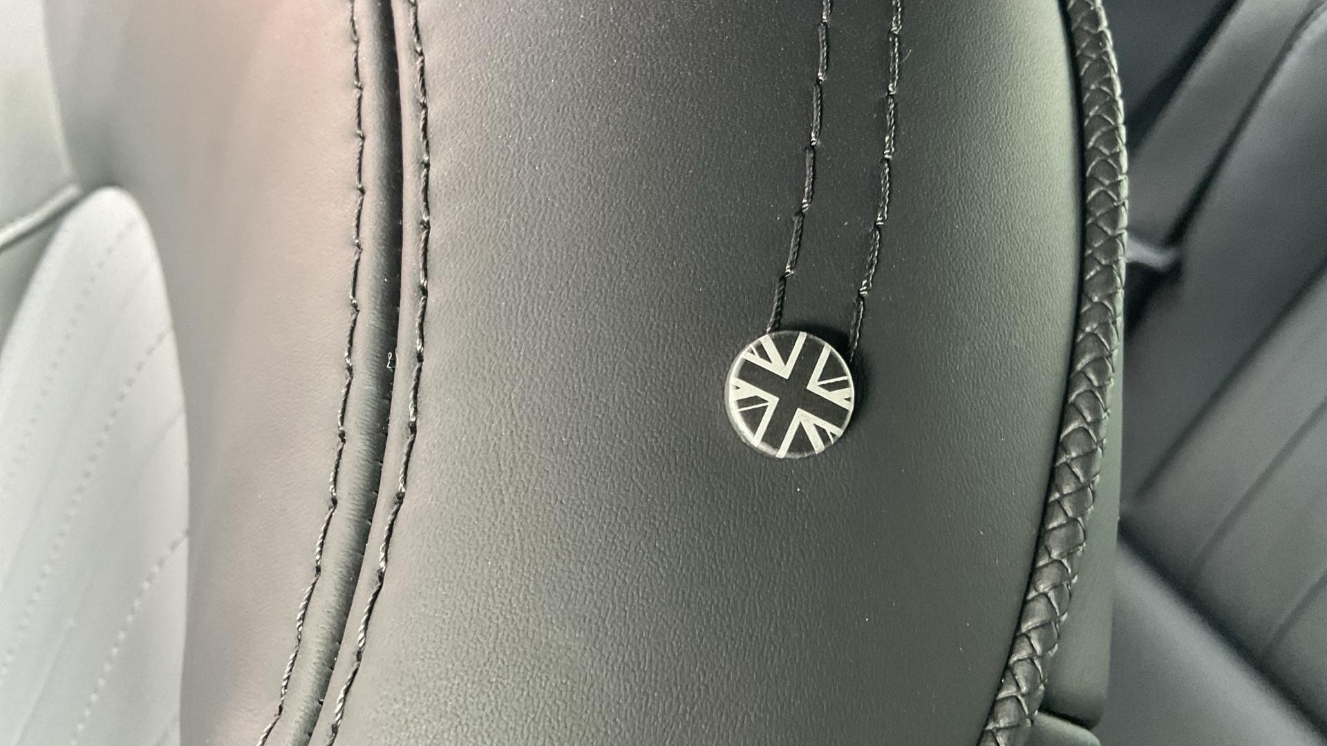MINI Hatch Image 22