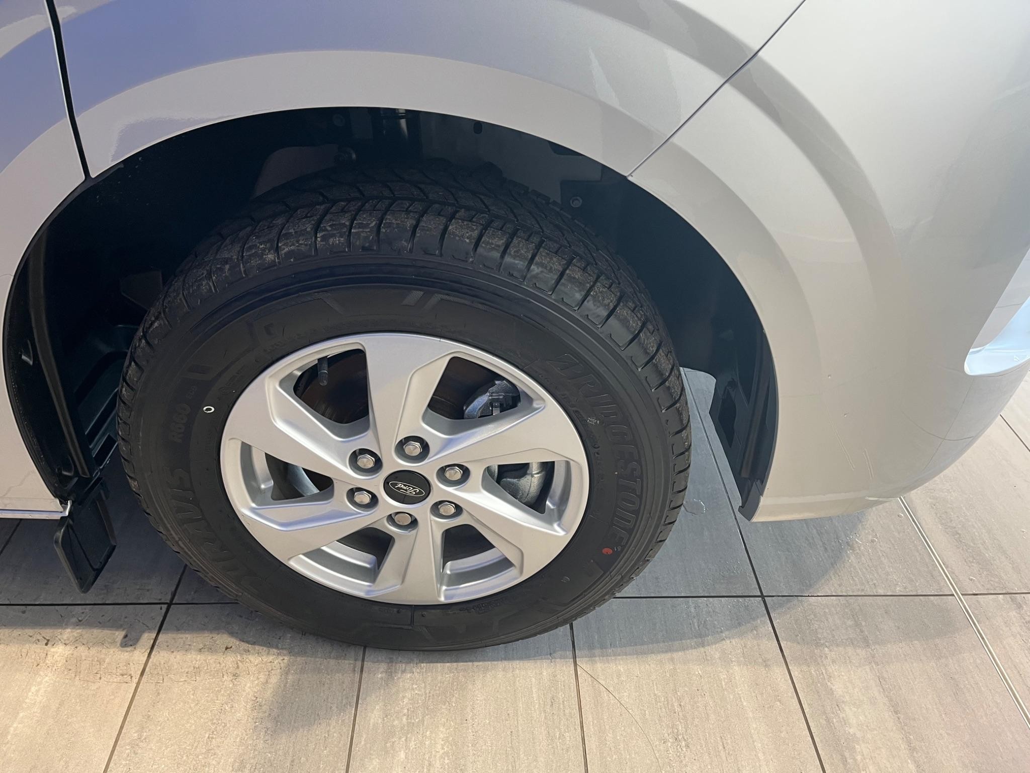 Ford Transit Custom Image 8