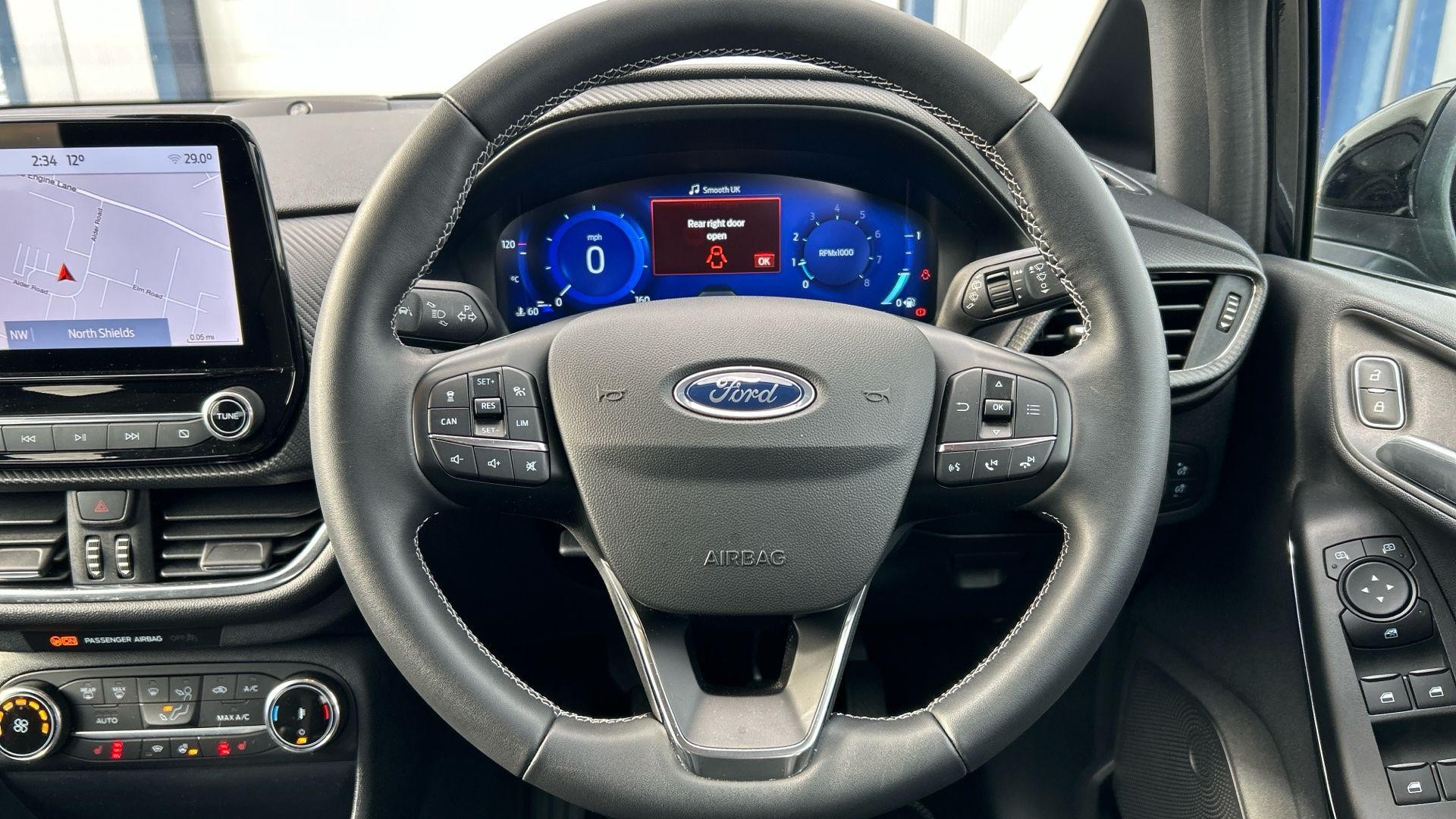 Ford Fiesta Image 12