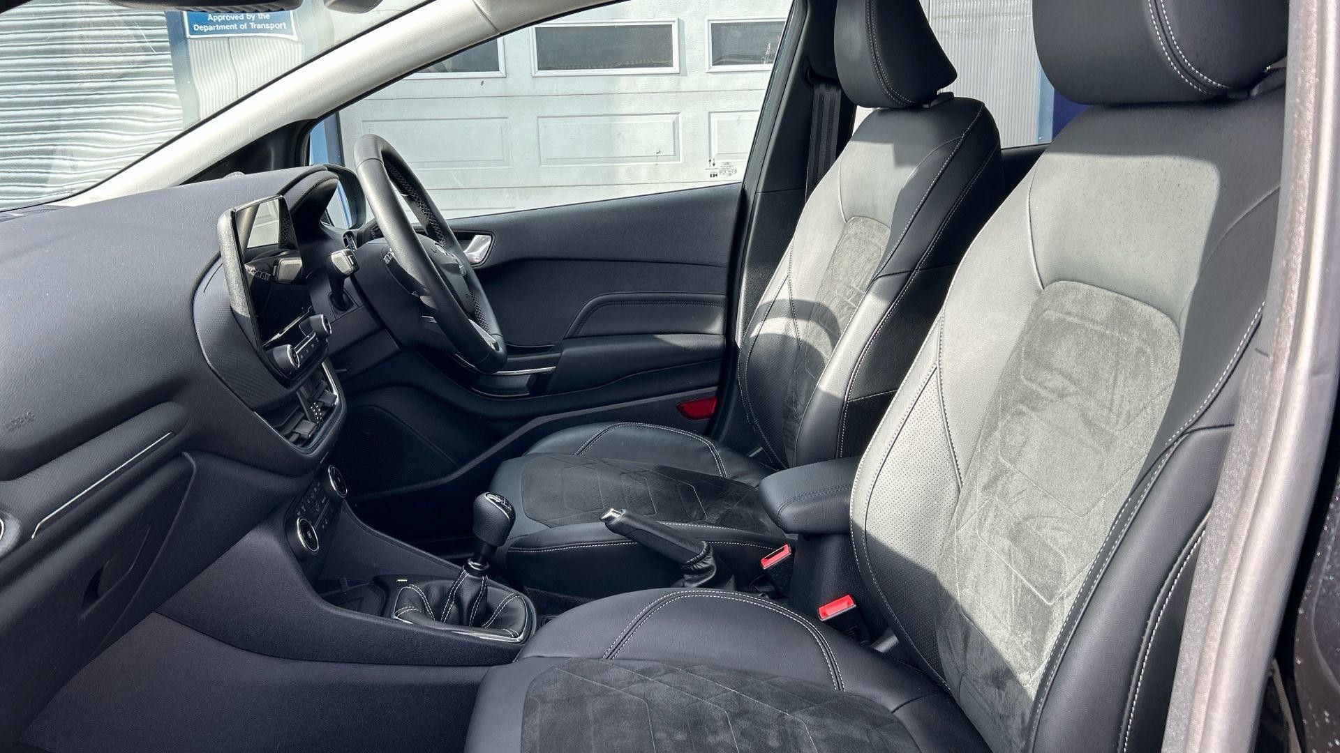Ford Fiesta Image 14
