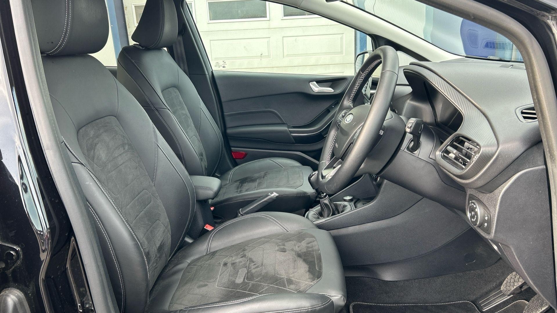 Ford Fiesta Image 15
