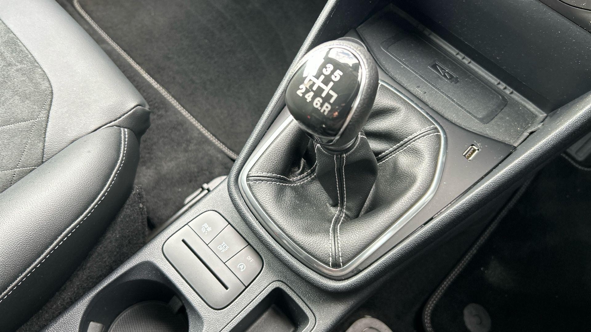 Ford Fiesta Image 30