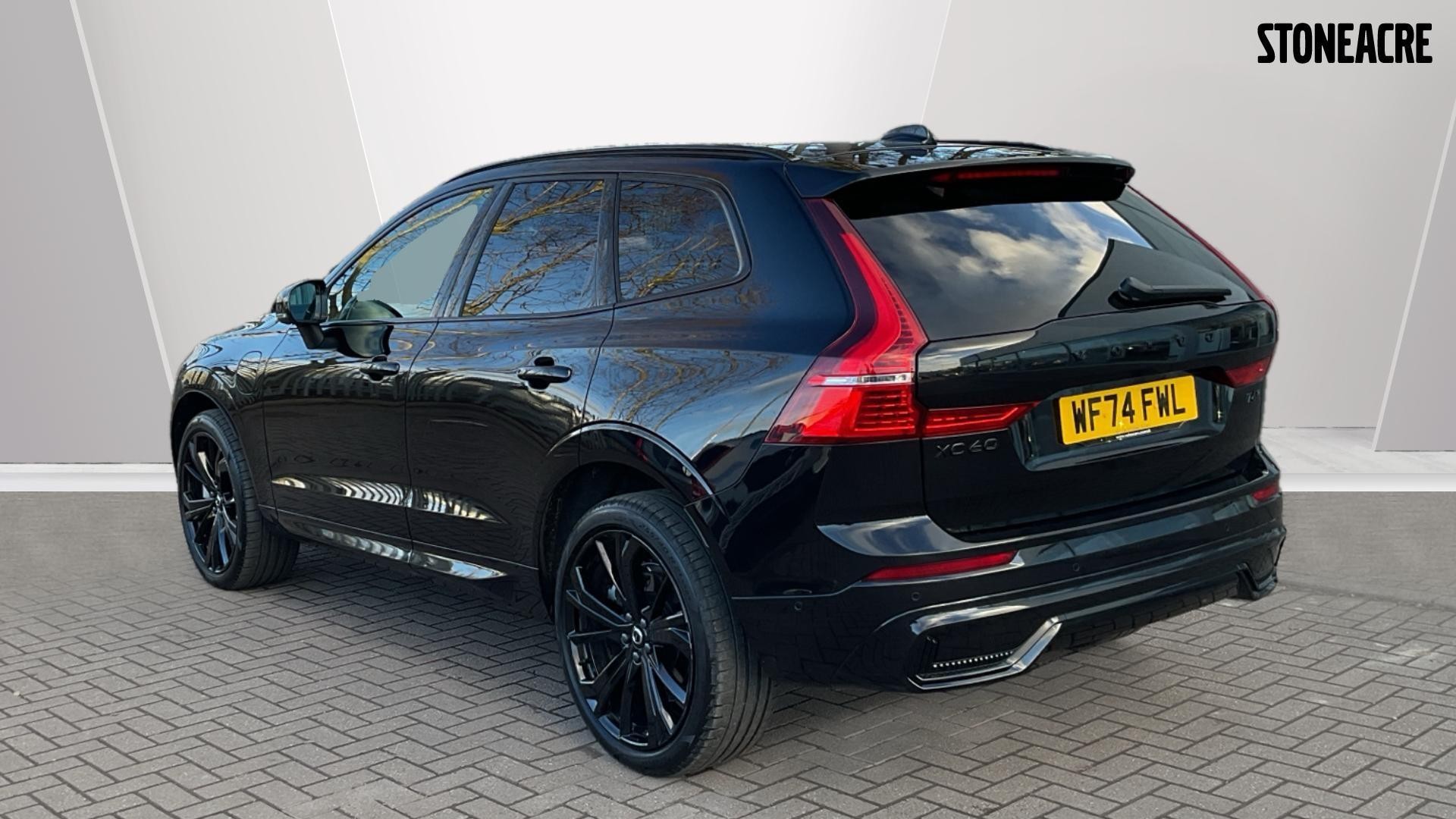 Volvo XC60 Image 2