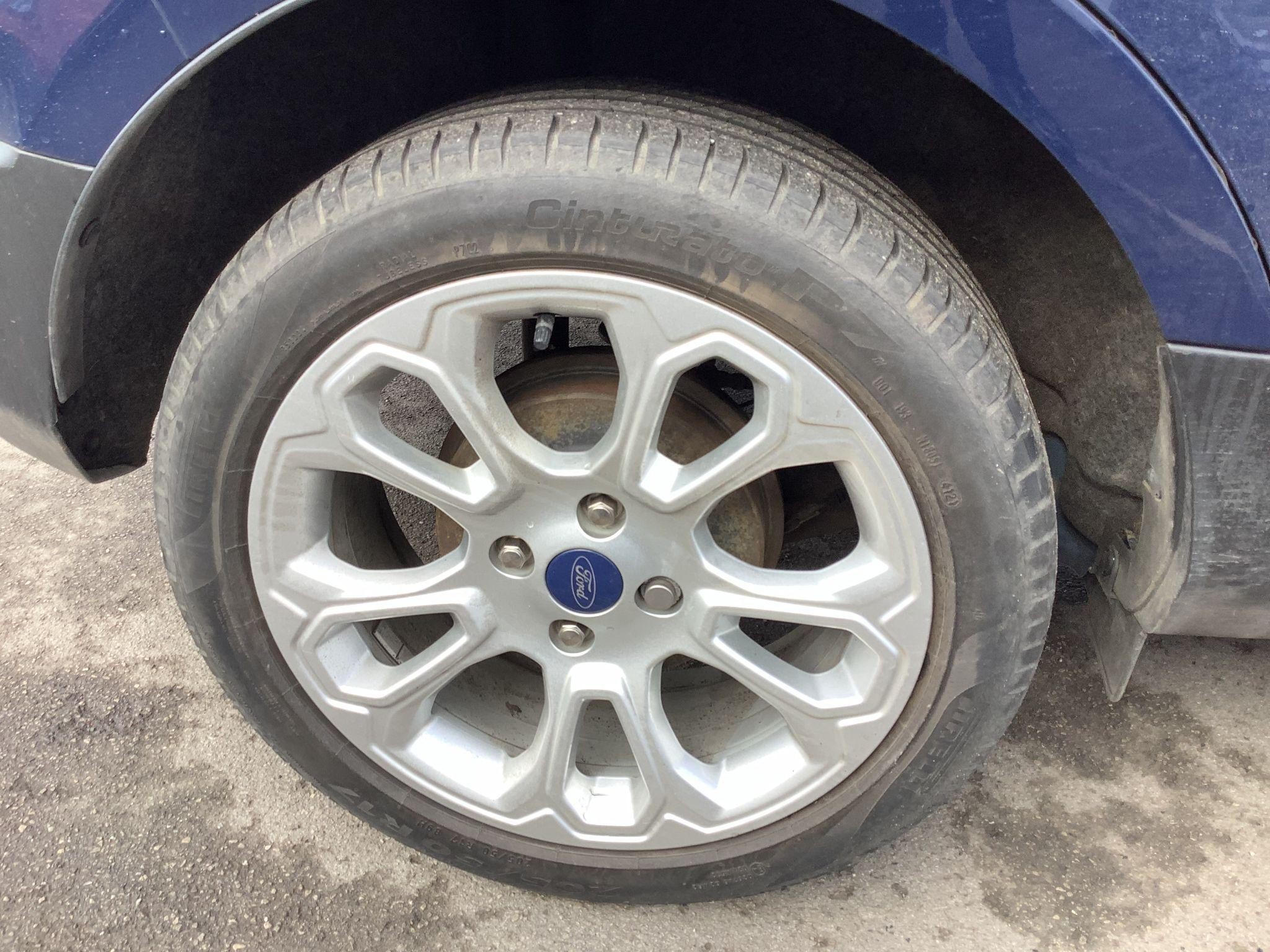 Ford EcoSport Image 9