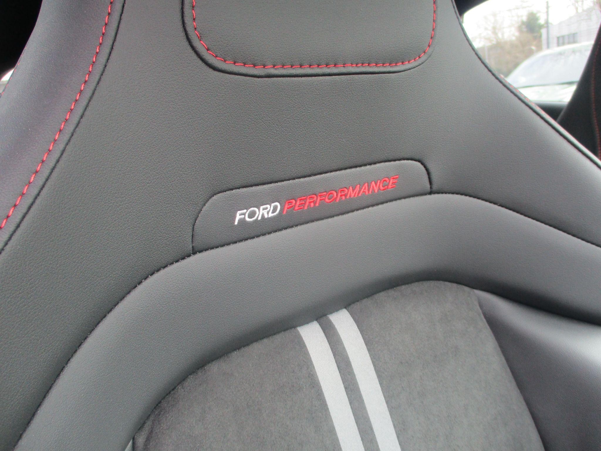 Ford Puma Image 12