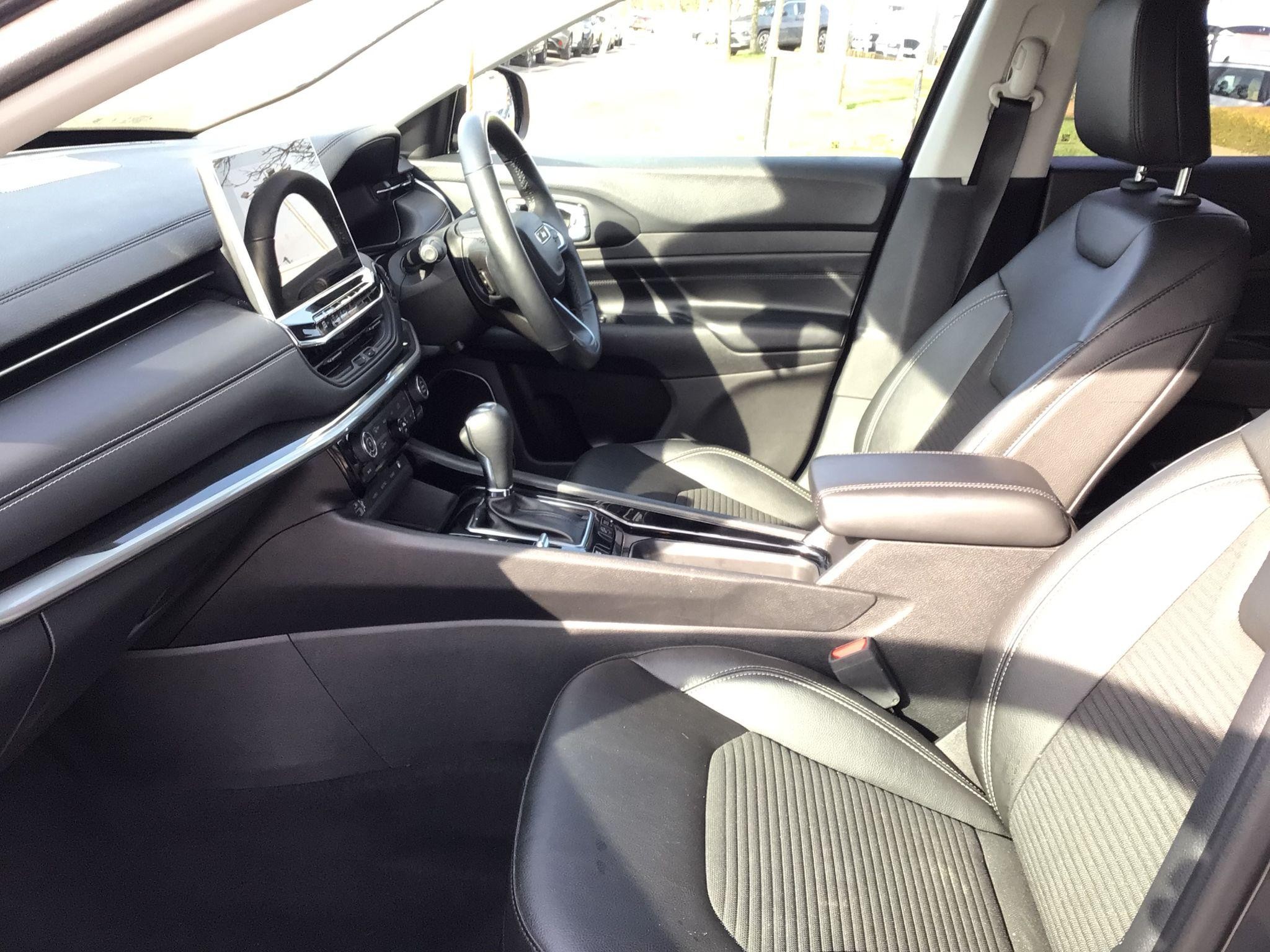 Jeep Compass Image 13