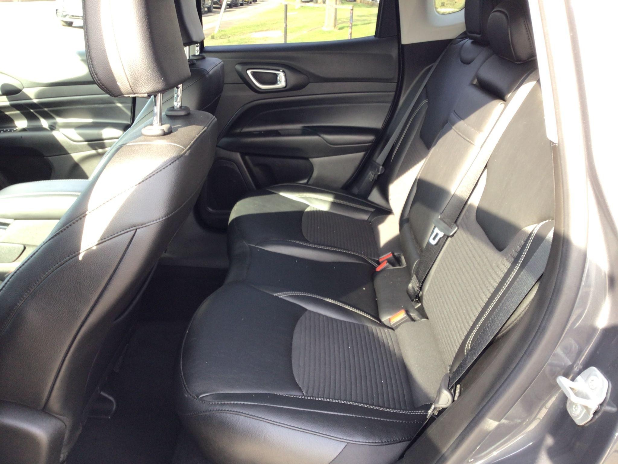 Jeep Compass Image 17
