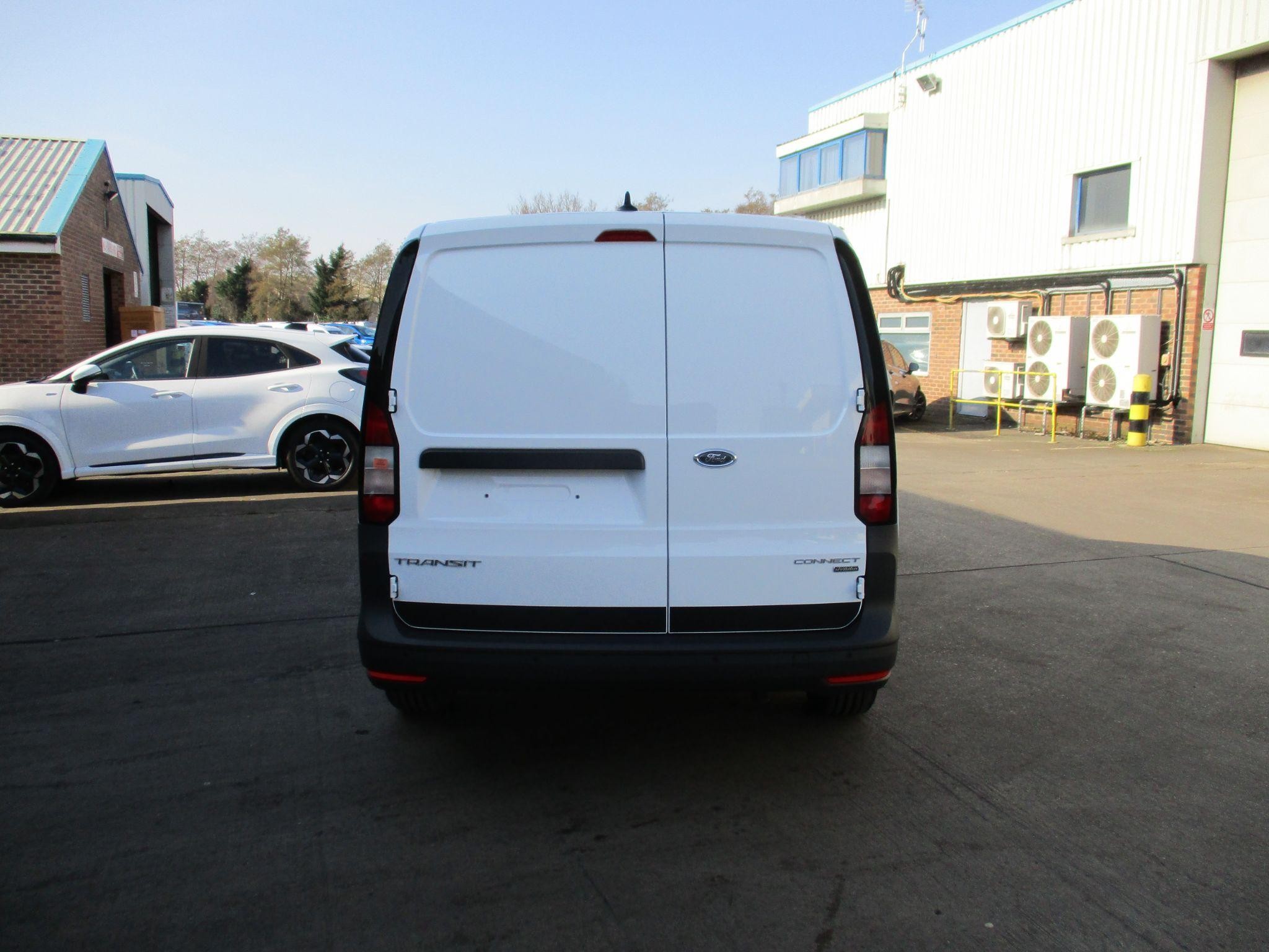 Ford Transit Connect Image 4