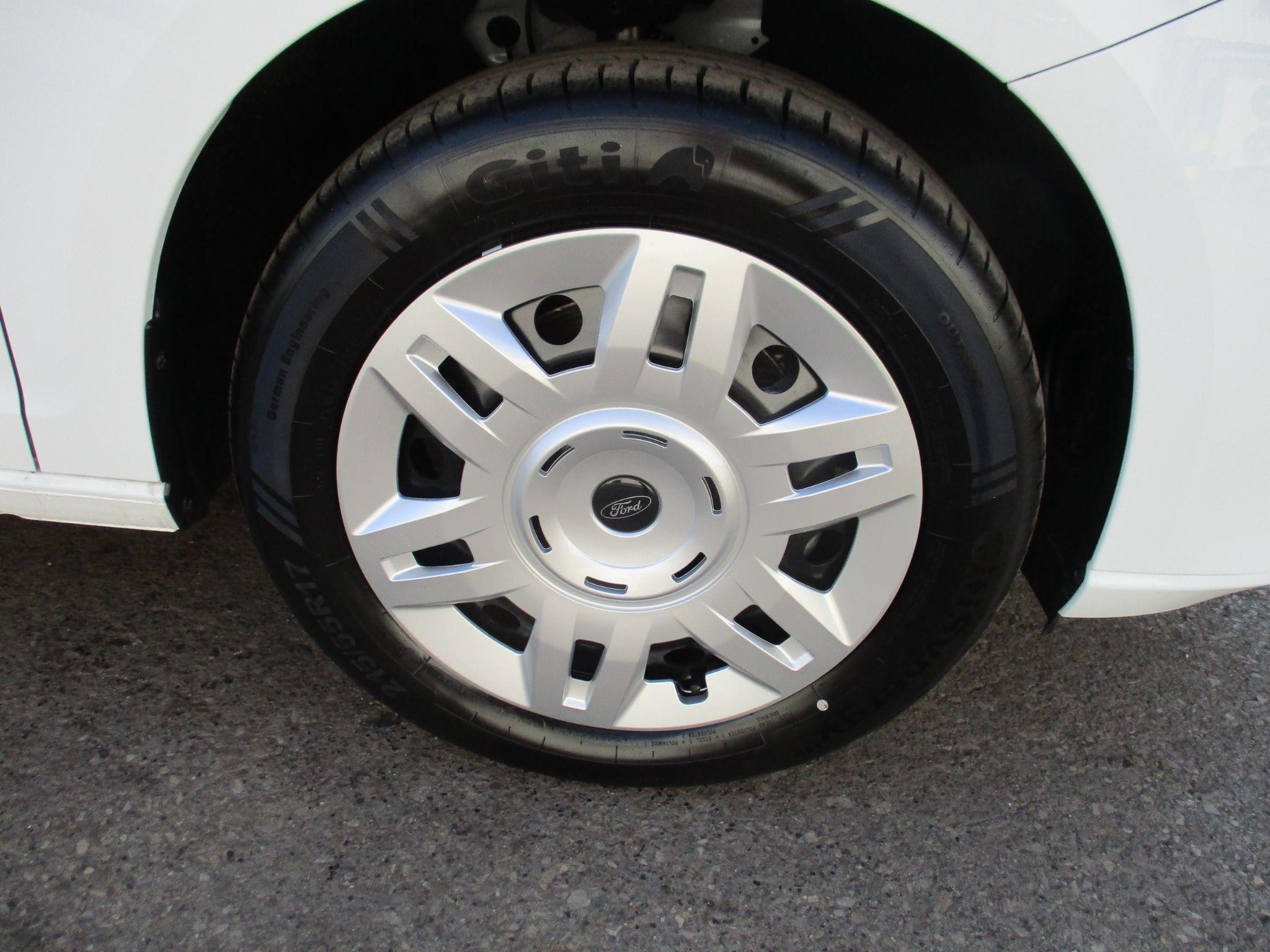 Ford Transit Connect Image 10