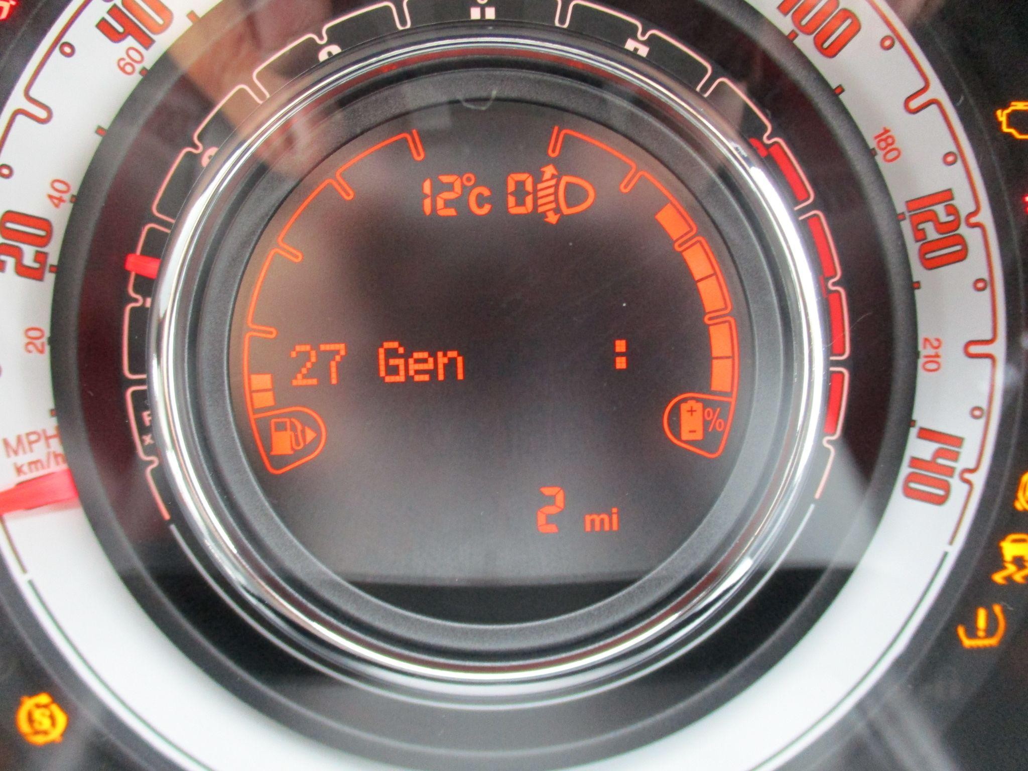 Fiat 500 Hybrid Image 14