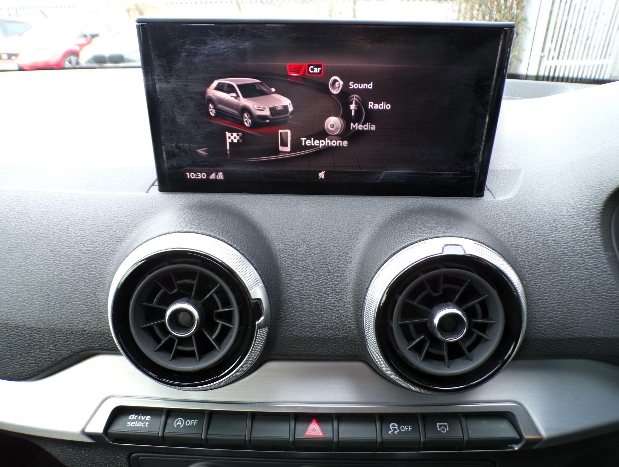 Audi Q2 Image 13