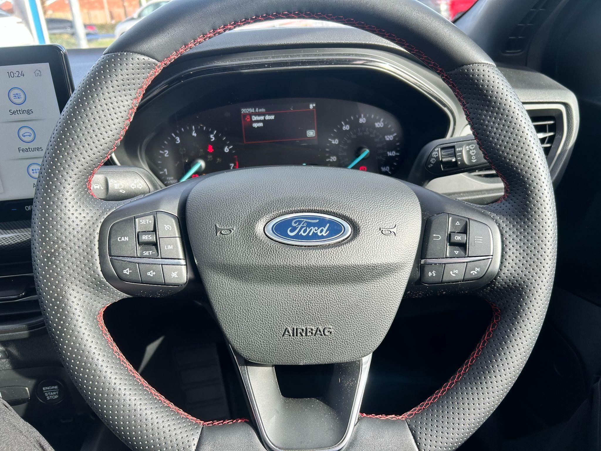 Ford Focus Image 13