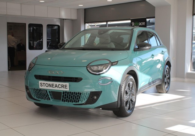 Fiat 600 1.2 MHEV e-DCT Euro 6 (s/s) 5dr null Image 1