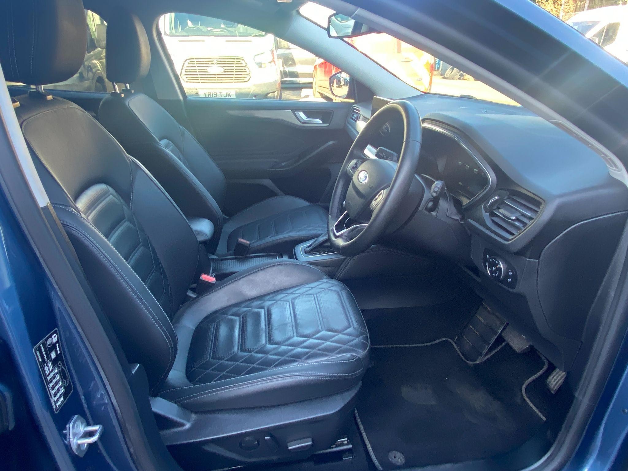 Ford Focus Image 14