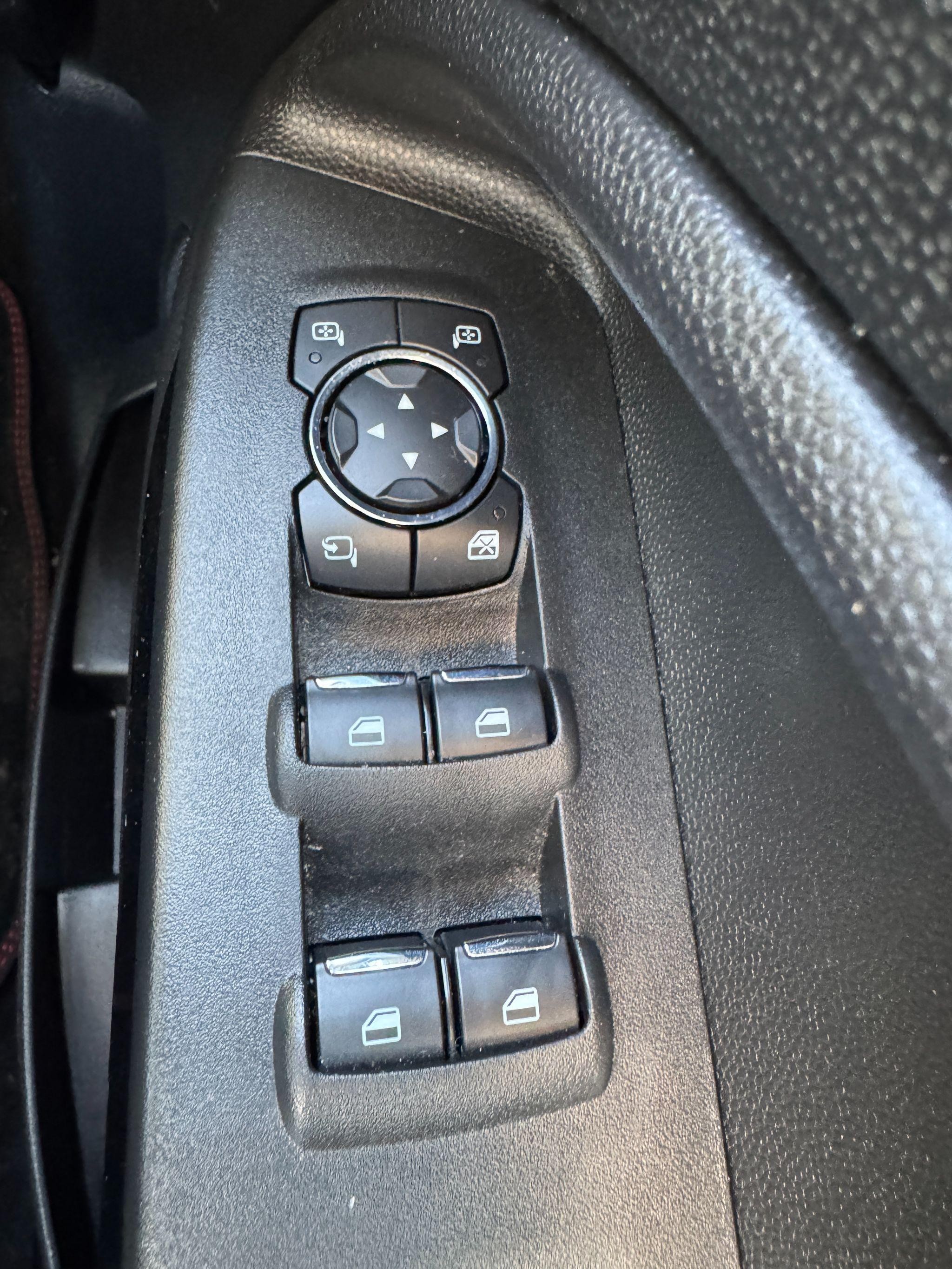 Ford EcoSport Image 22
